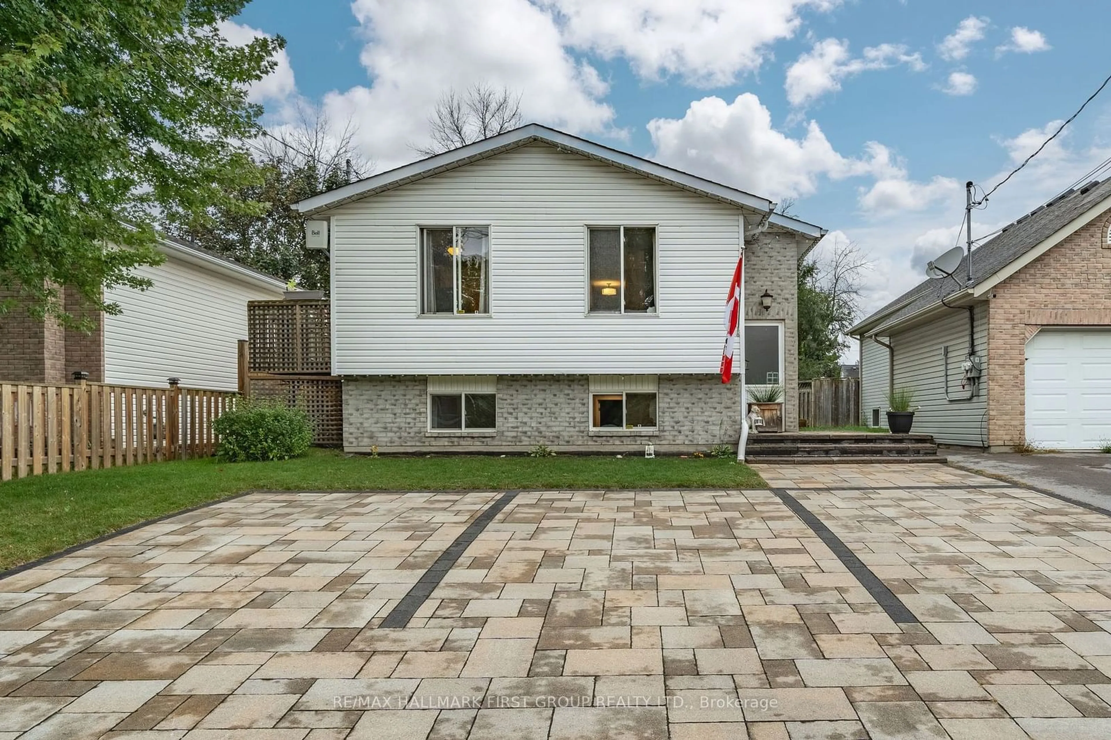 Frontside or backside of a home for 9 WHITLEY Lane, Quinte West Ontario K8V 2B4