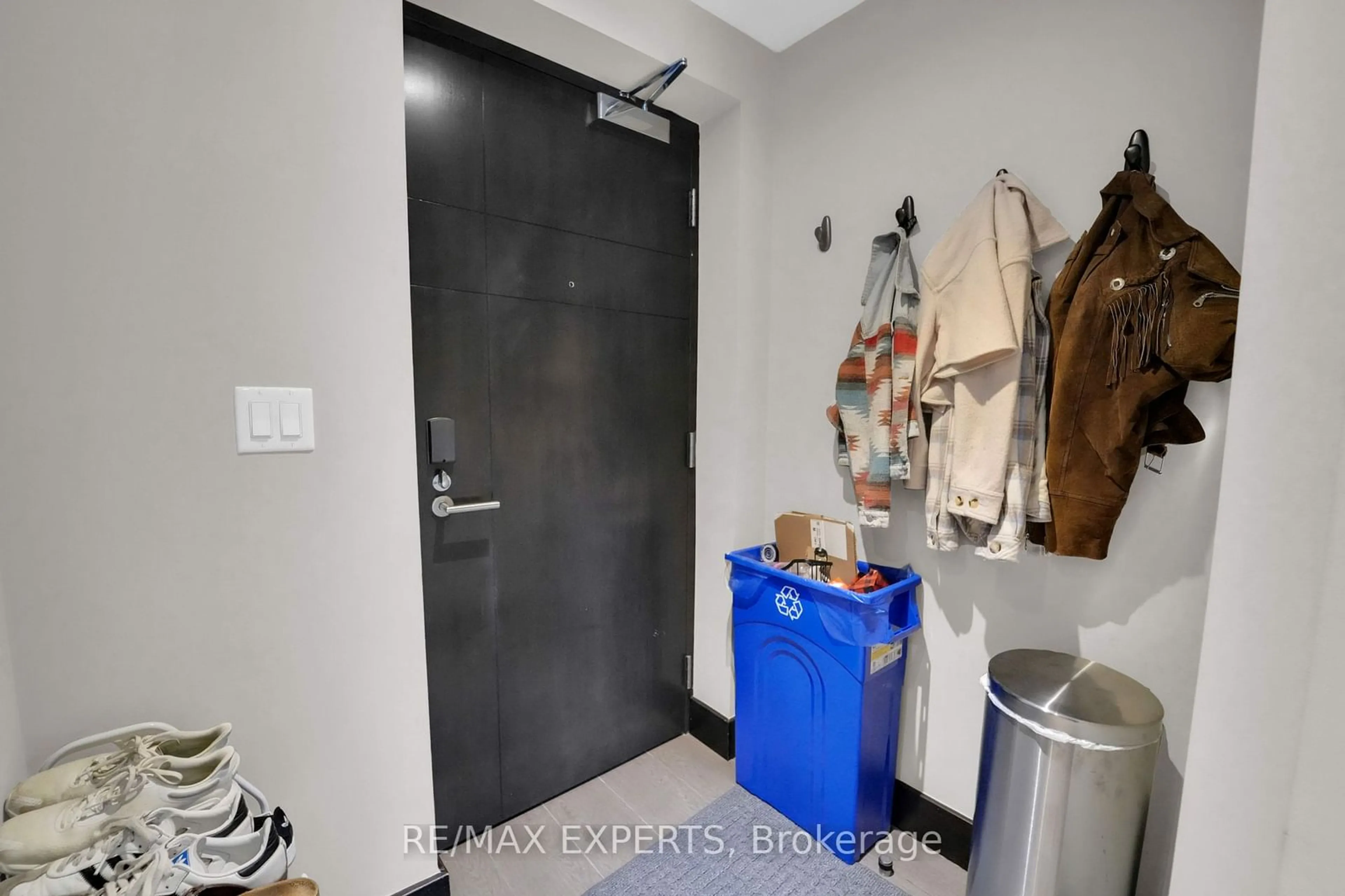 Laundry room for 1235 Richmond St #305, London Ontario N6A 0C1