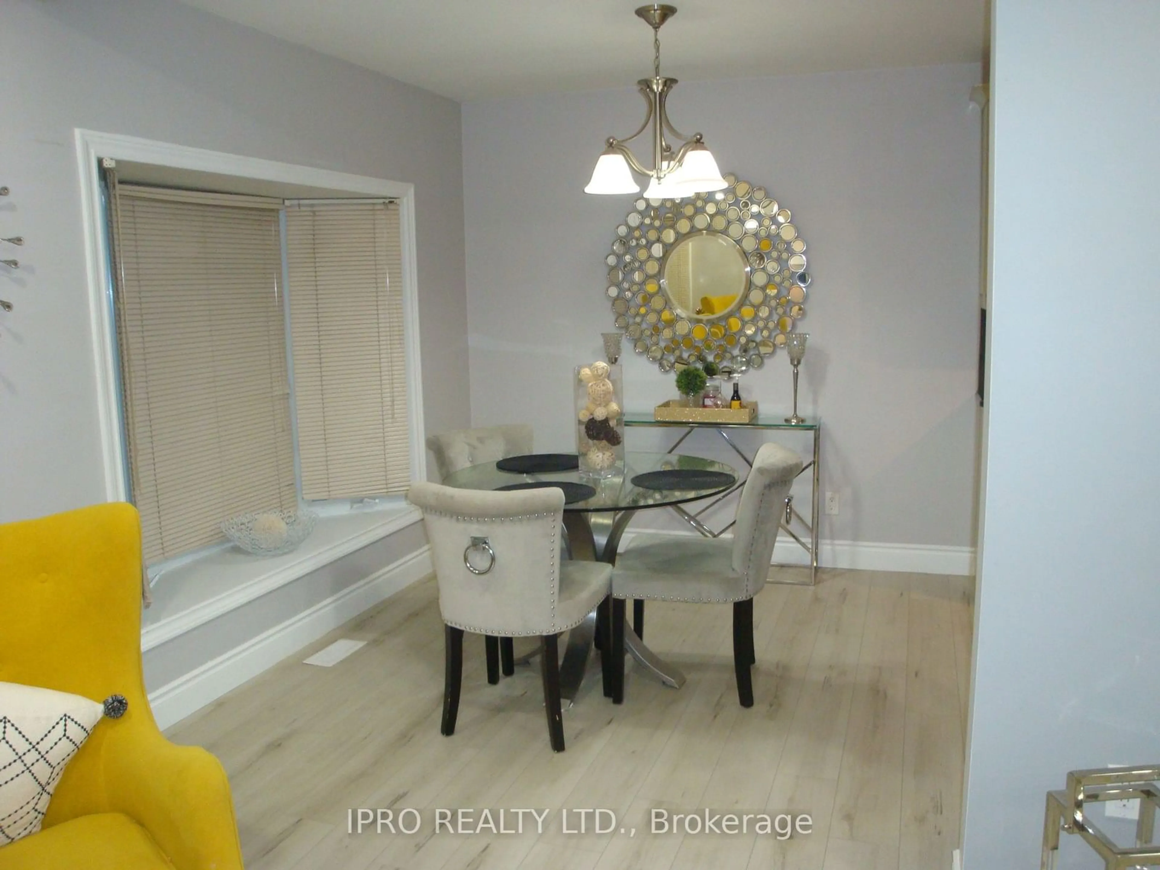 Dining room, wood floors, cottage for 15 Bayshore Cres, St. Catharines Ontario L2N 5Y3