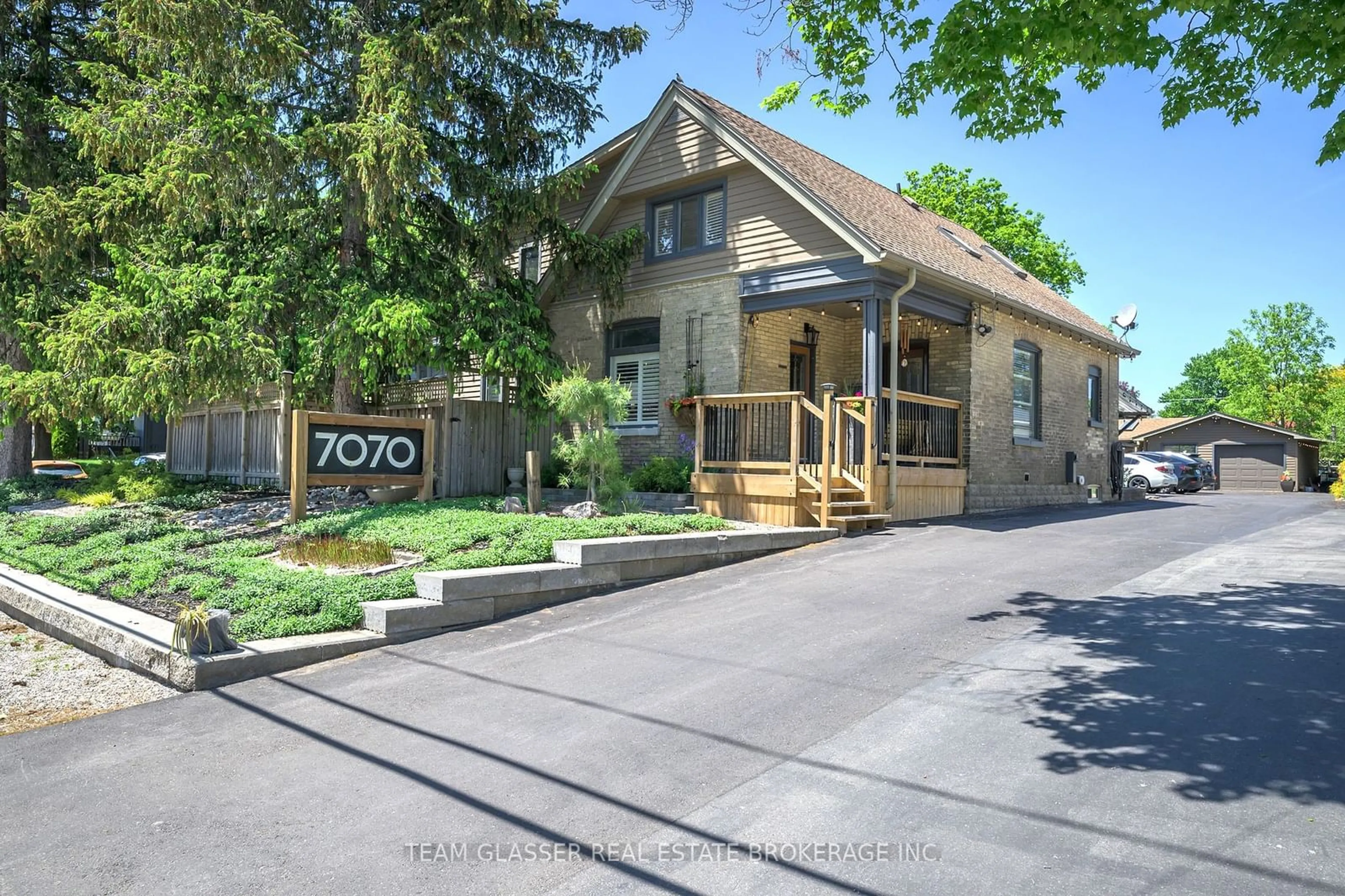 Patio for 7070 LONGWOODS (formerly #20 ) Rd, London Ontario N6P 1P9