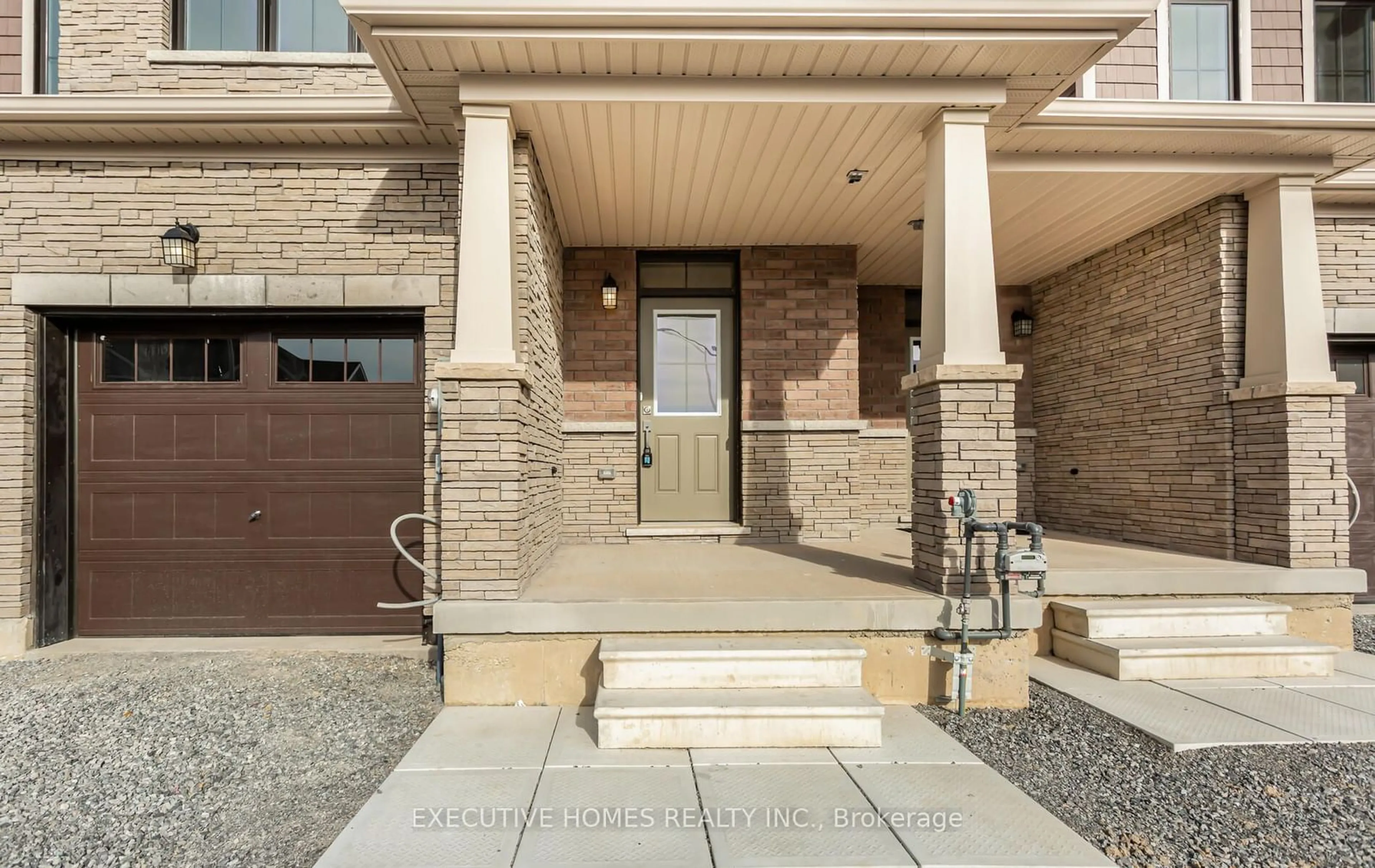 Indoor entryway for 25 Vanilla Tr, Thorold Ontario L2V 0L1