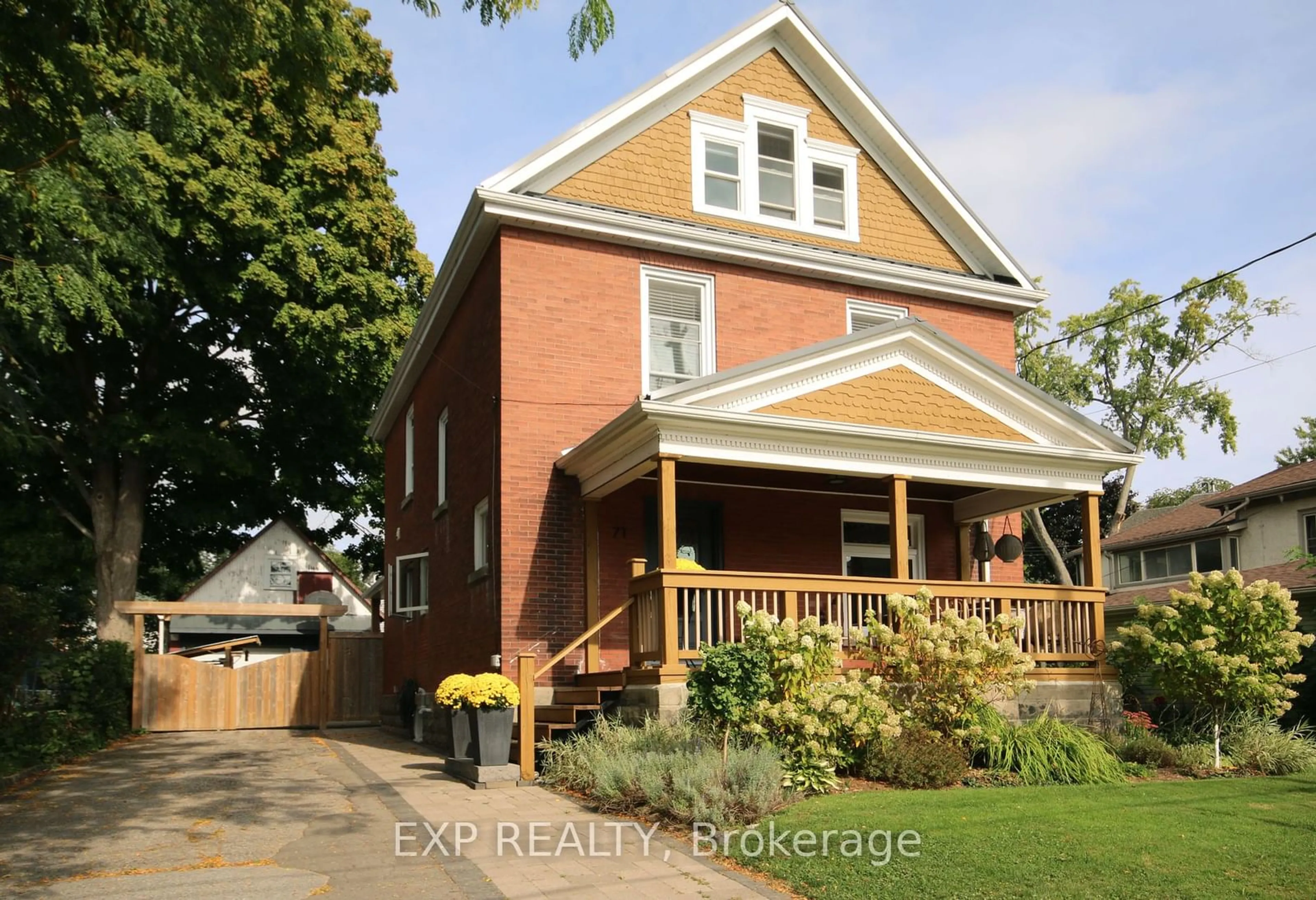 Frontside or backside of a home for 71 King St, Prince Edward County Ontario K0K 2T0