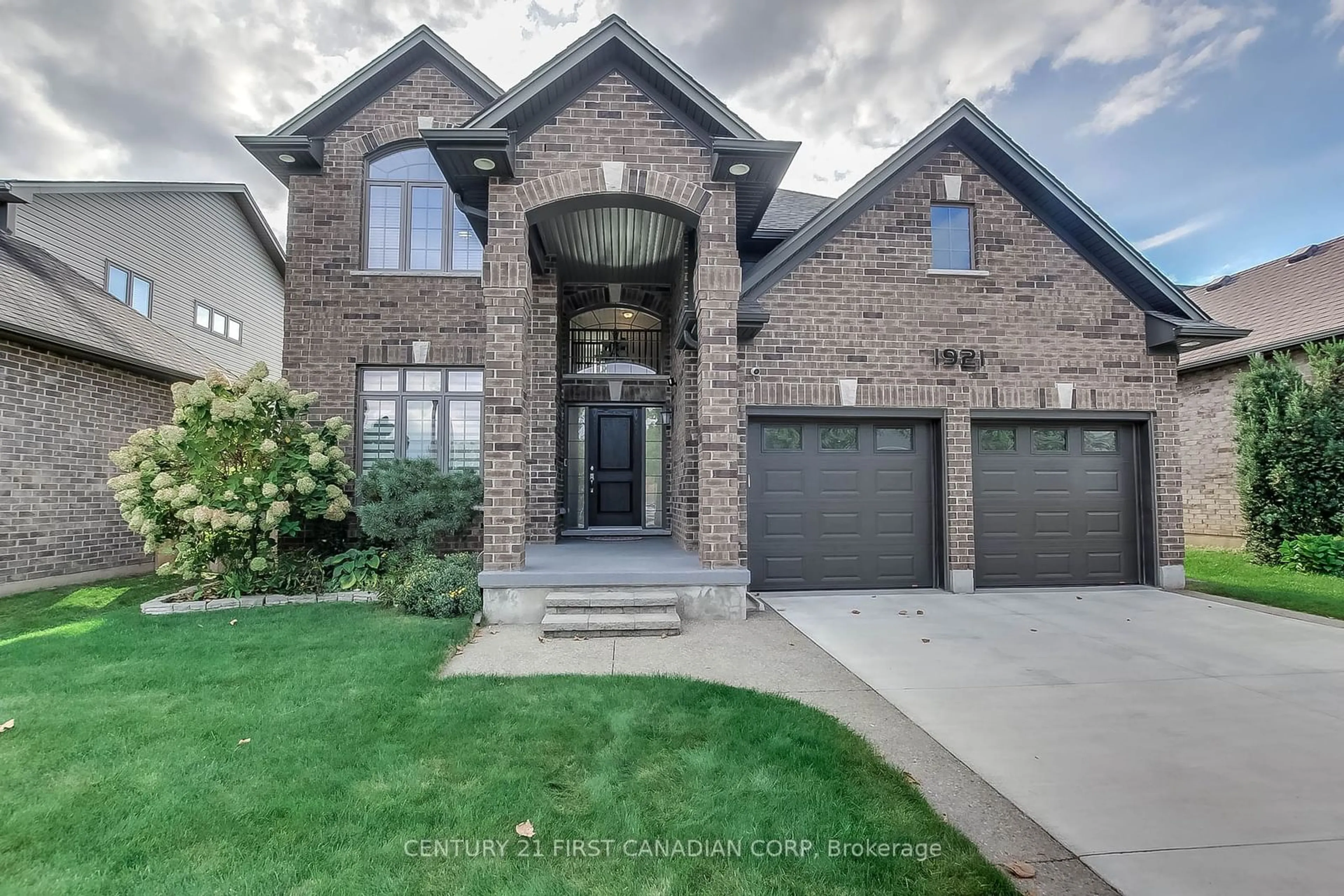 Home with brick exterior material for 1921 Ballymote Ave, London Ontario N5X 0J5