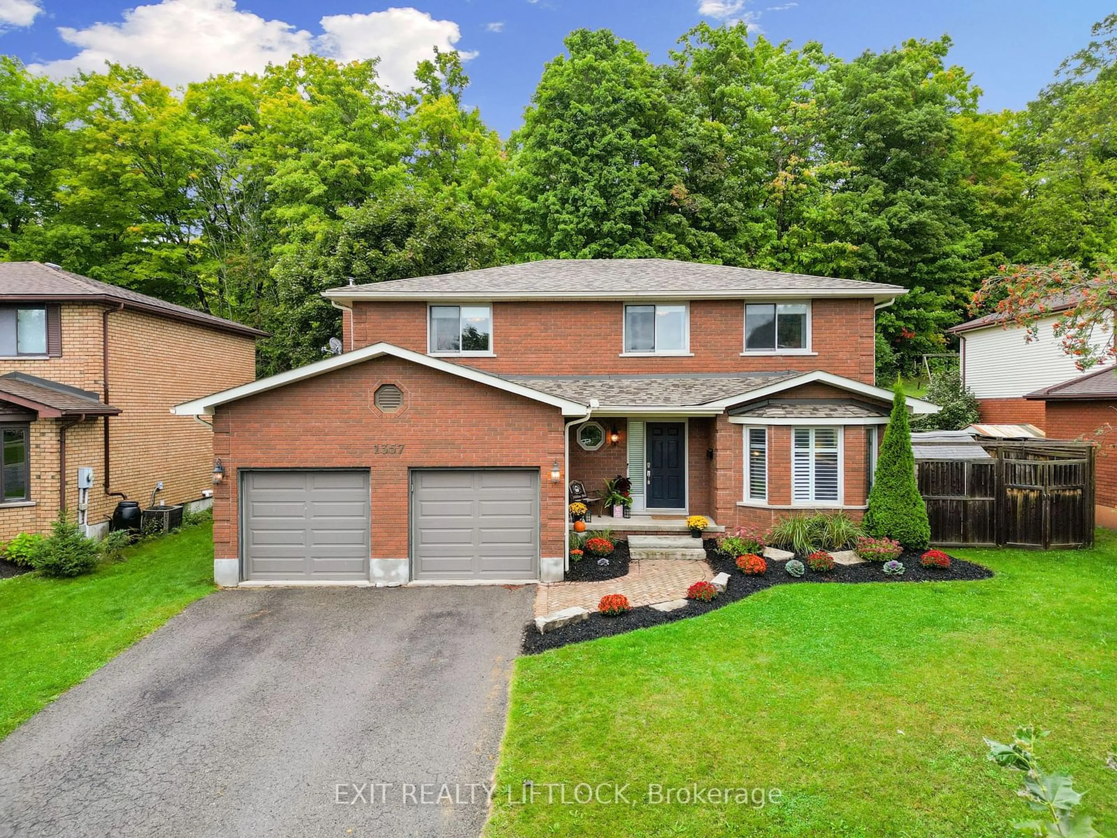 Frontside or backside of a home, the street view for 1357 Hetherington Dr, Peterborough Ontario K9L 1X5