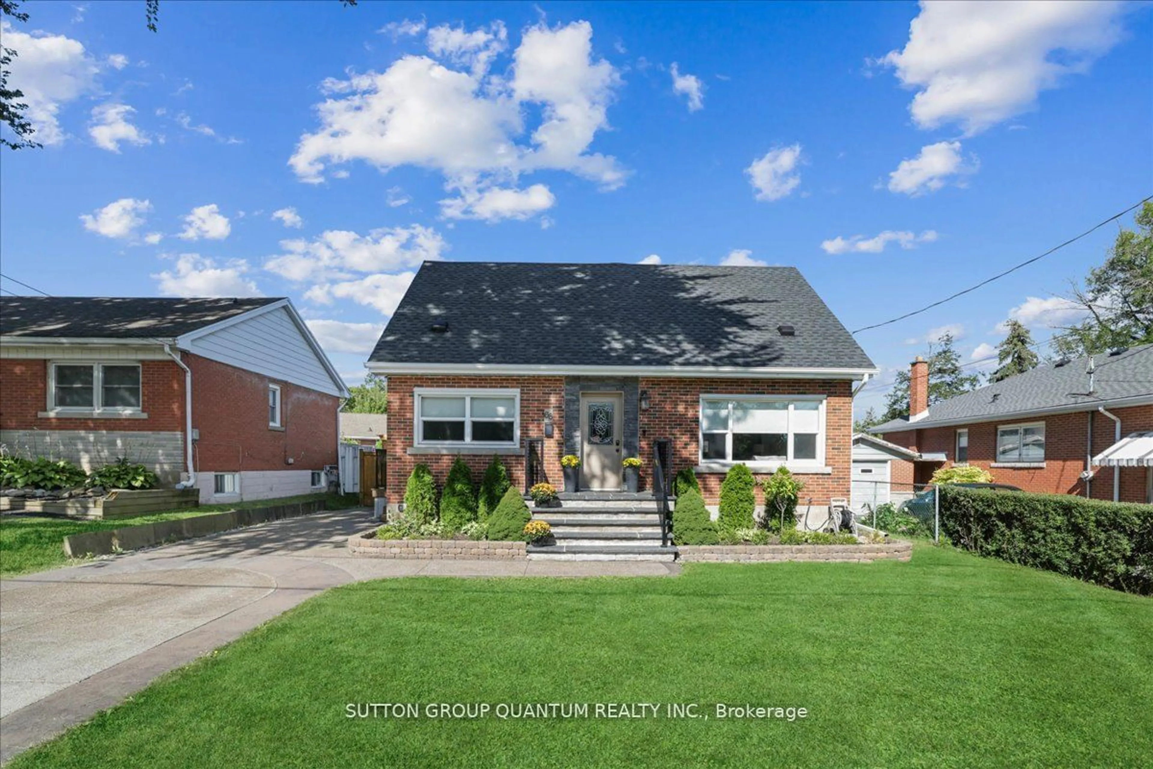 Frontside or backside of a home for 68 Wyngate Ave, Hamilton Ontario L8G 1T6