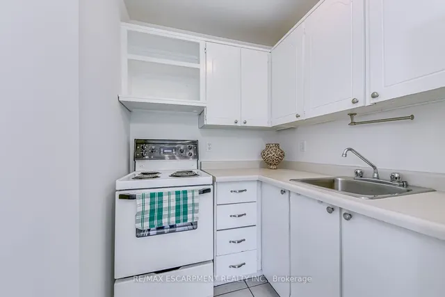 Additional property image - 150 Charlton Ave Unit 1205