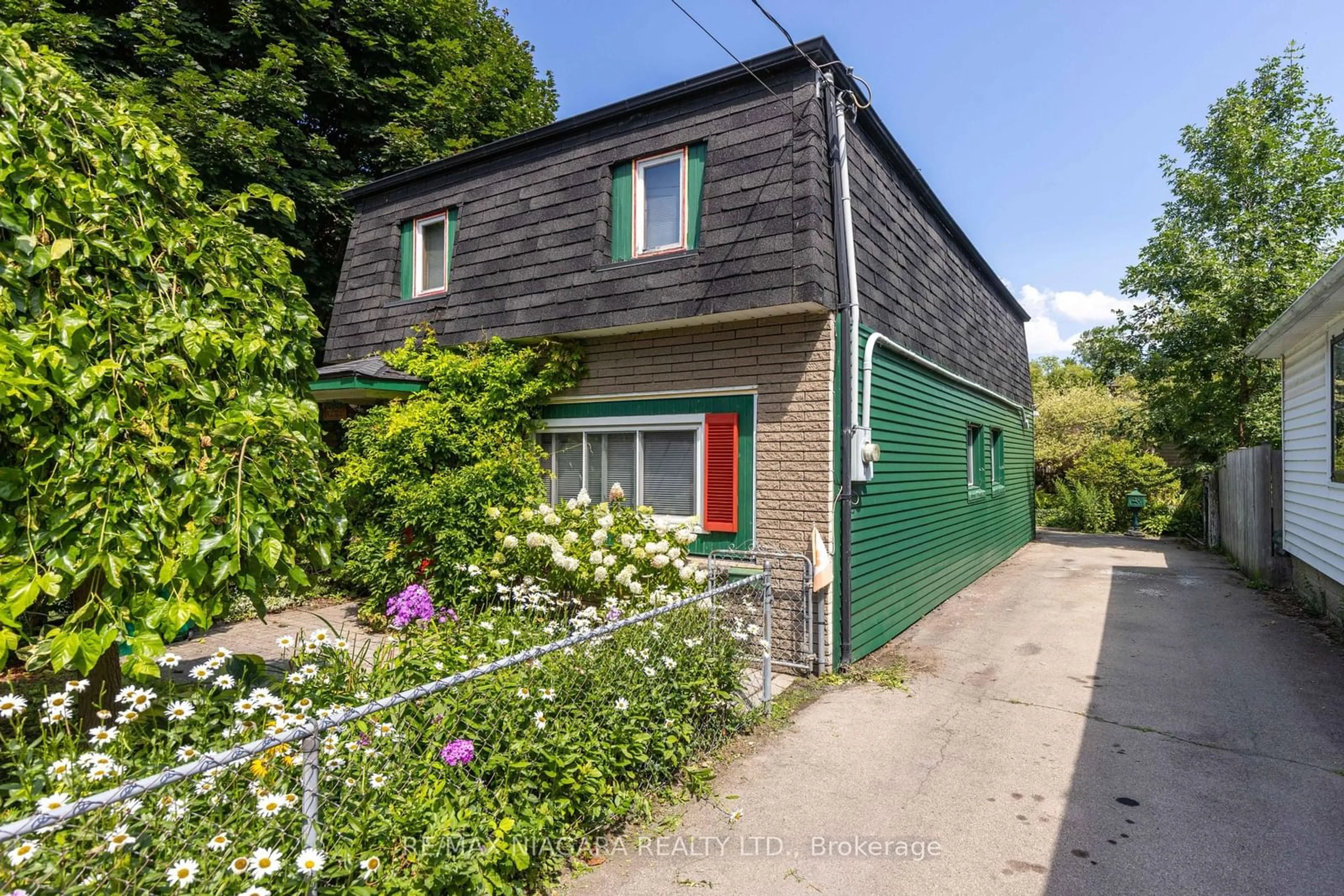 Frontside or backside of a home, cottage for 3926 Rebstock Rd, Fort Erie Ontario L0S 1B0