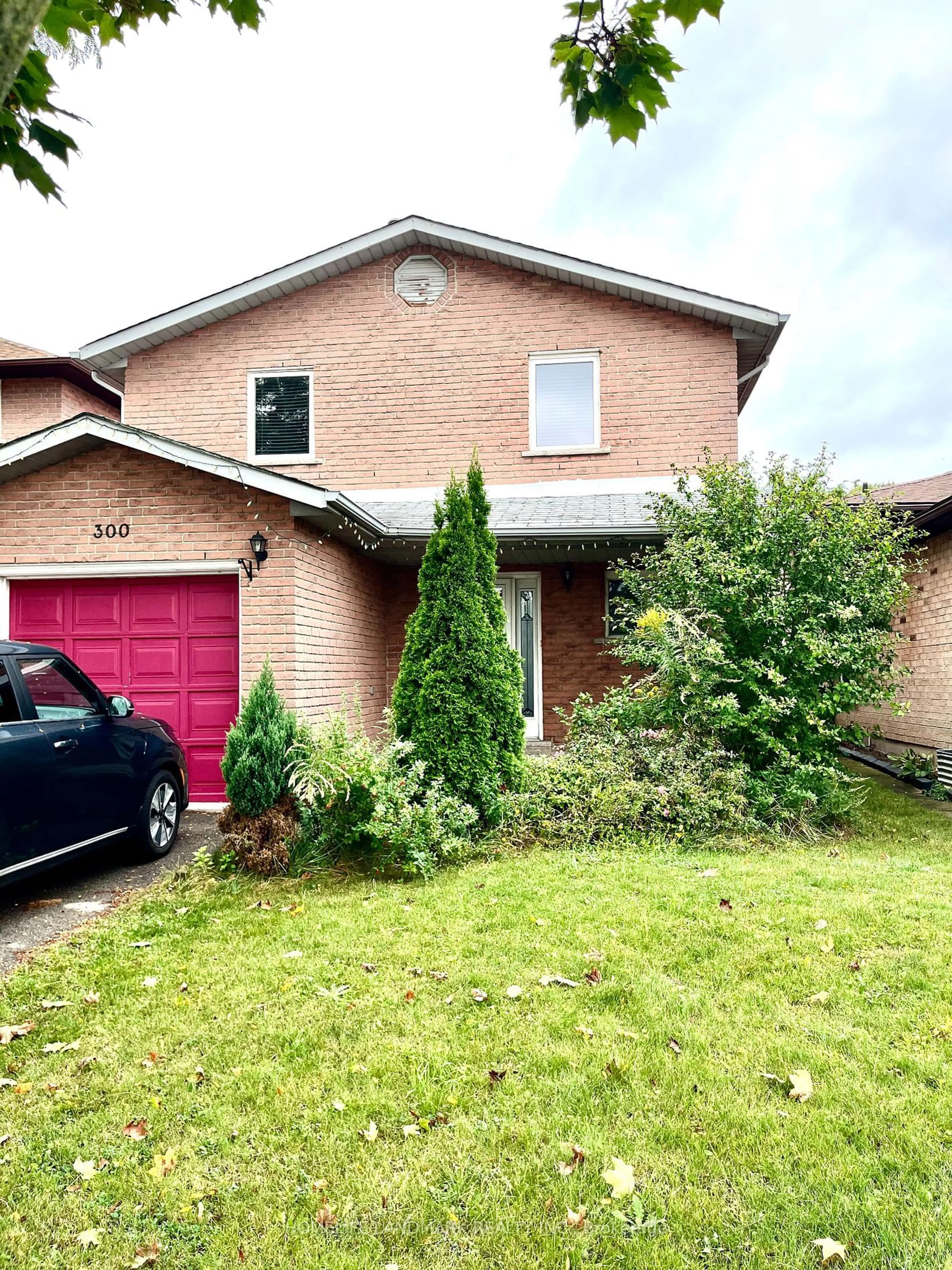 Frontside or backside of a home for 300 Crerar Dr, Hamilton Ontario L9A 5B5