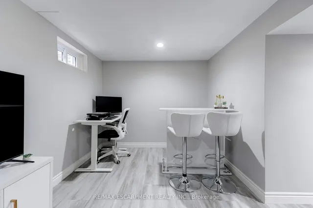 Additional property image - 386 Highland Rd Unit 31