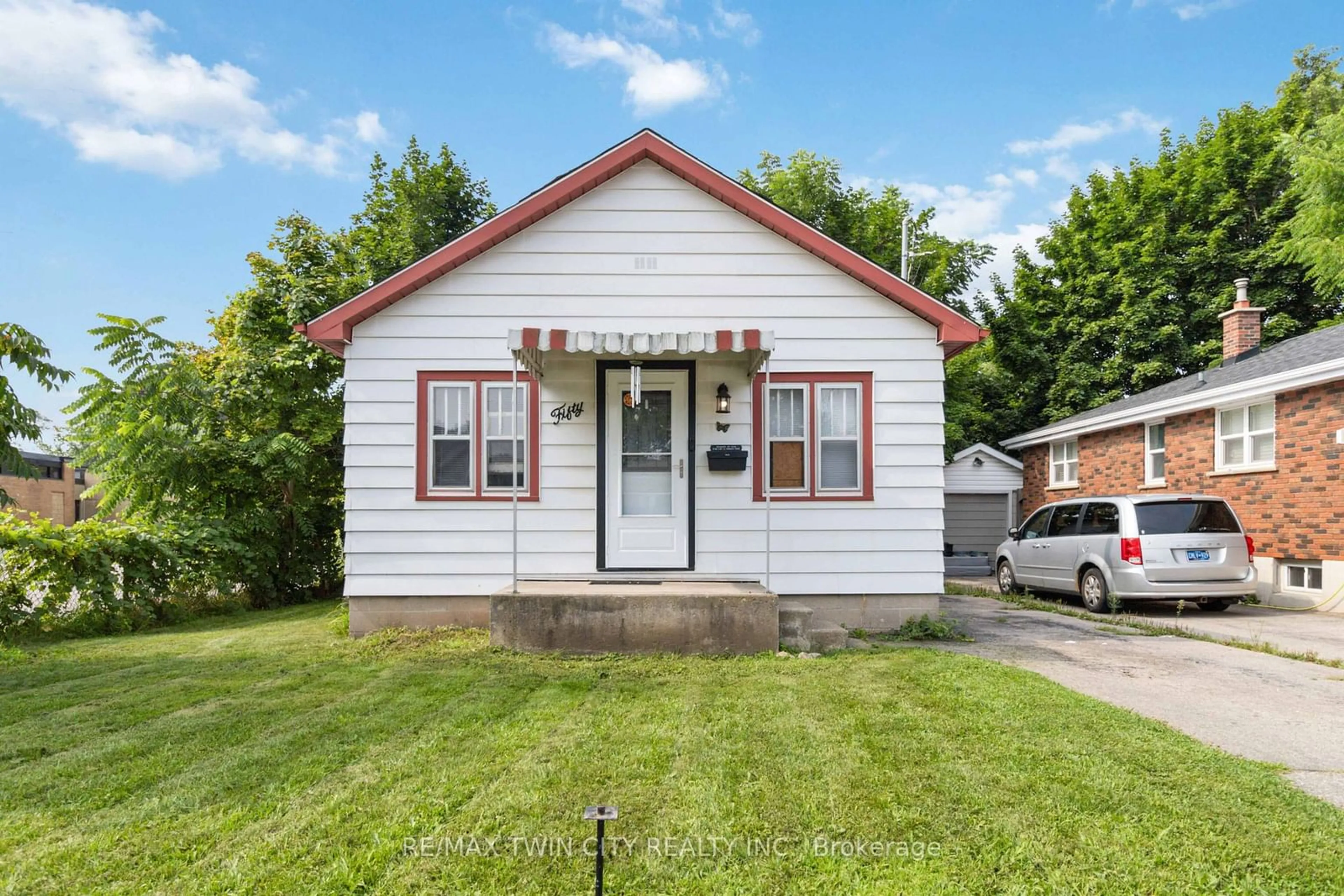 Frontside or backside of a home, cottage for 50 Morton Ave, Brantford Ontario N3R 2N5