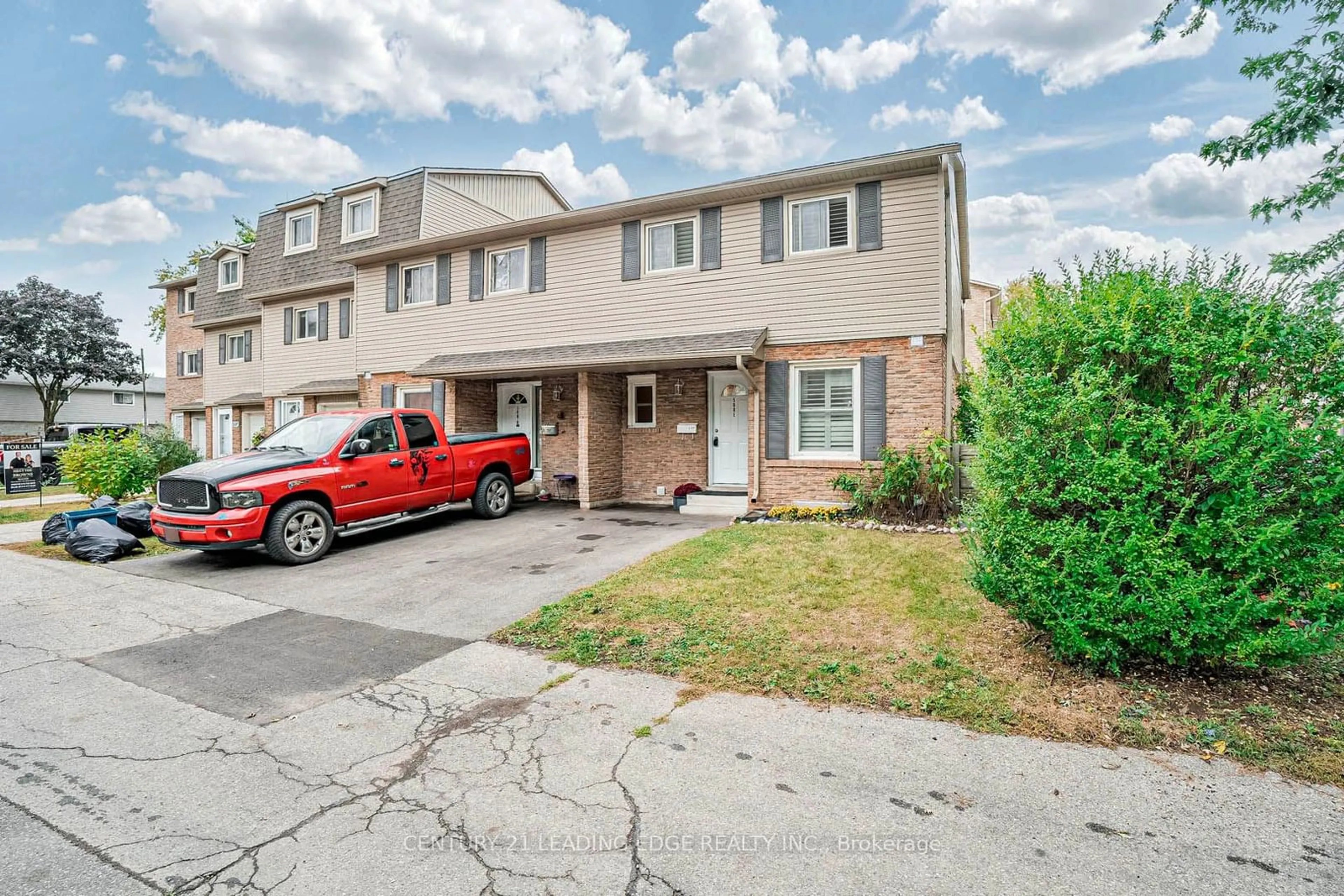 A pic from exterior of the house or condo, the street view for 508 Grey St #508E, Brantford Ontario N3S 7L4