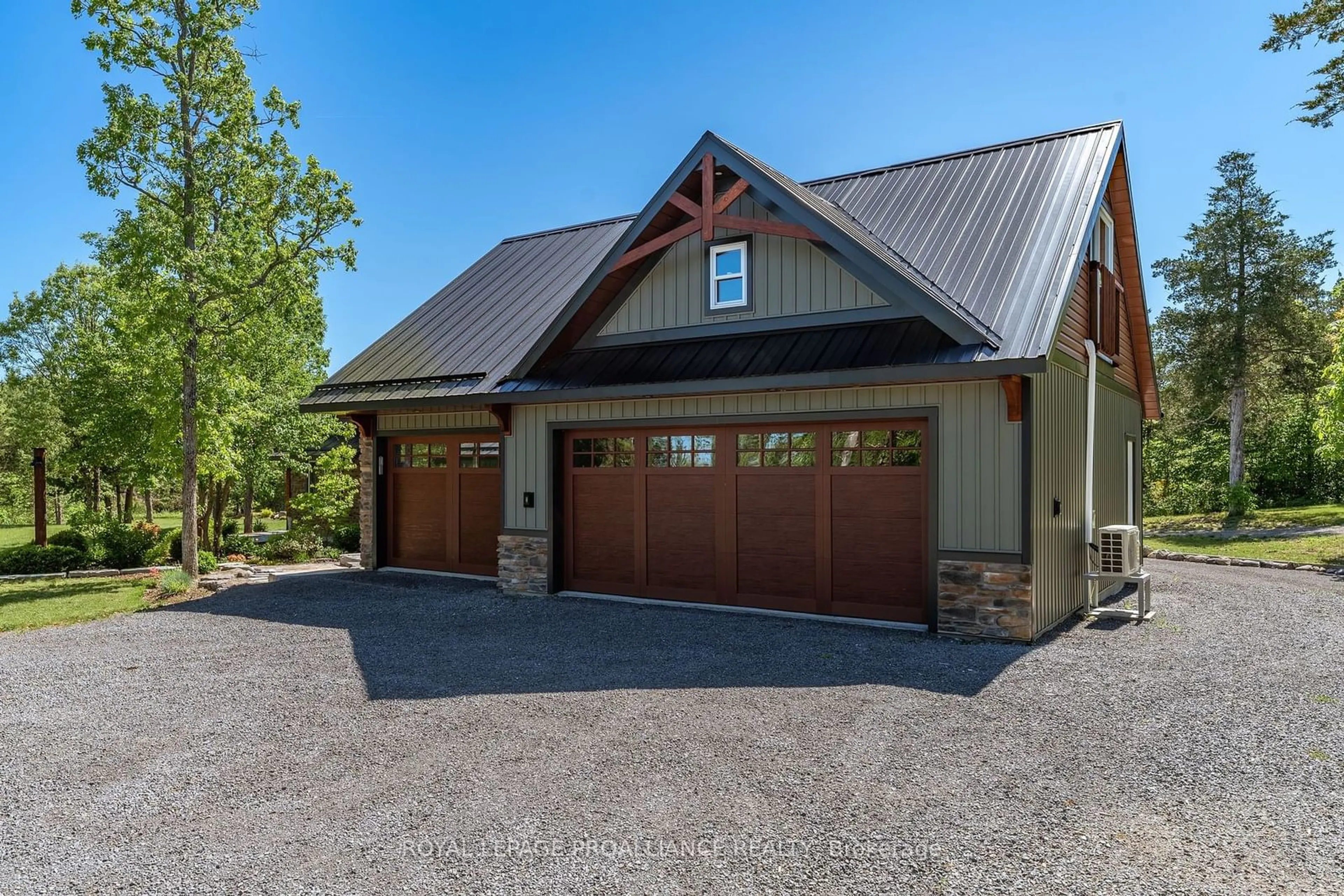 Indoor garage, wood floors for 1889 MELROSE Rd, Tyendinaga Ontario K0K 2N0