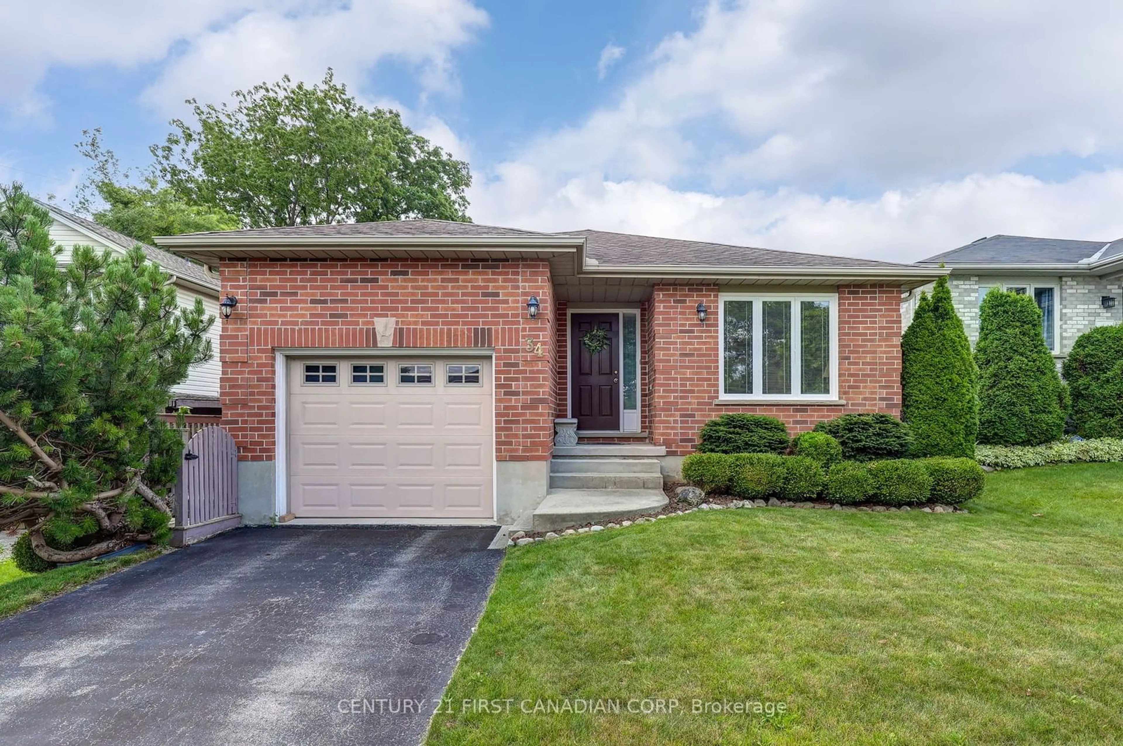 Home with brick exterior material for 34 EULA WHITE Pl, London Ontario N5Z 5C2