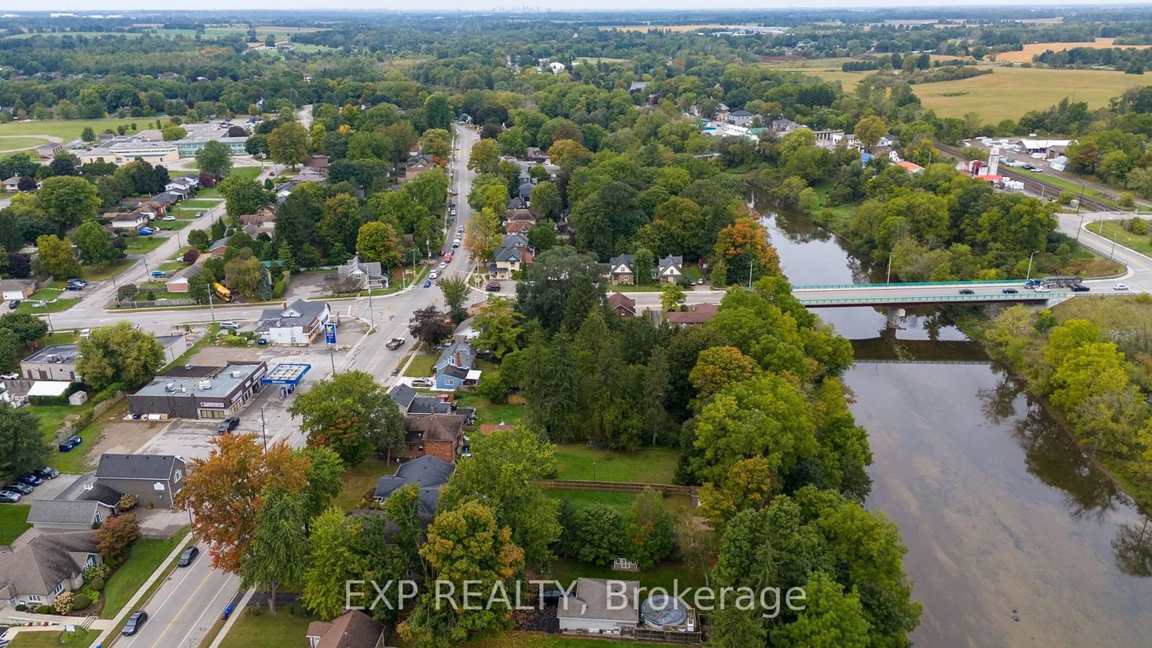 A pic from exterior of the house or condo, the street view for 4118 Hamilton Rd, Thames Centre Ontario N0L 1G2