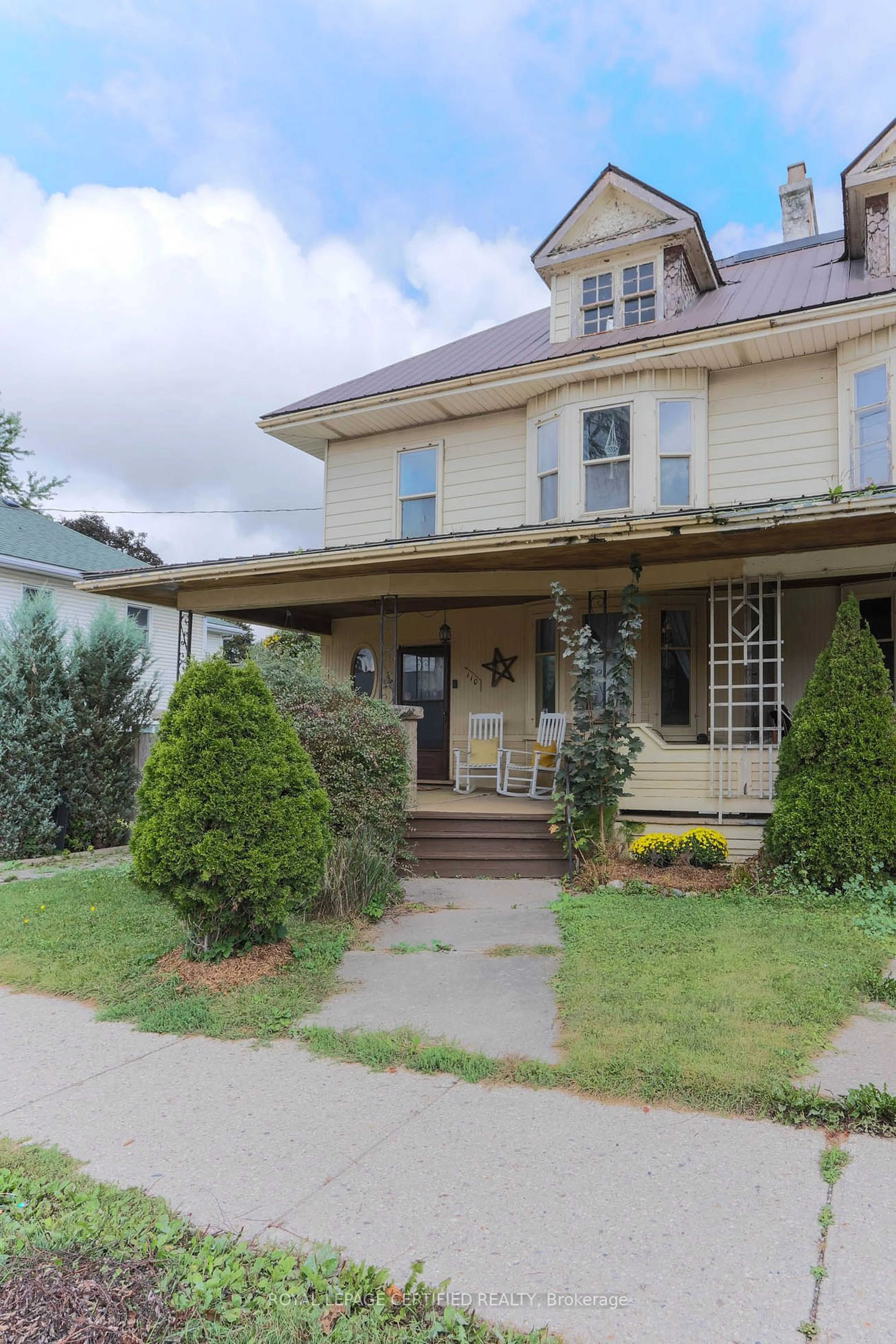 Frontside or backside of a home, the street view for 110 Smith St, Wellington North Ontario N0G 1A0