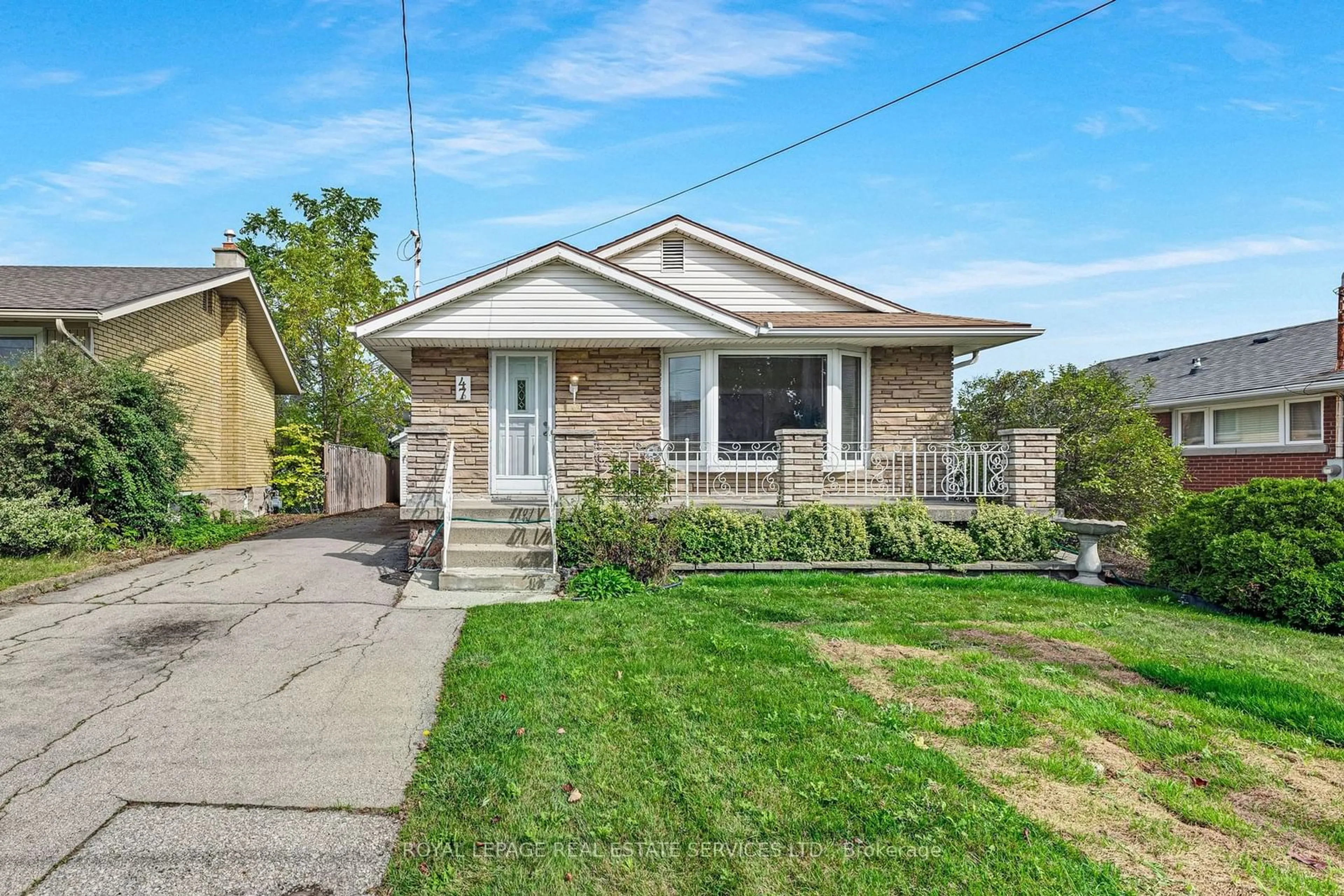 Frontside or backside of a home for 47 Endfield Ave, Hamilton Ontario L8T 2L3