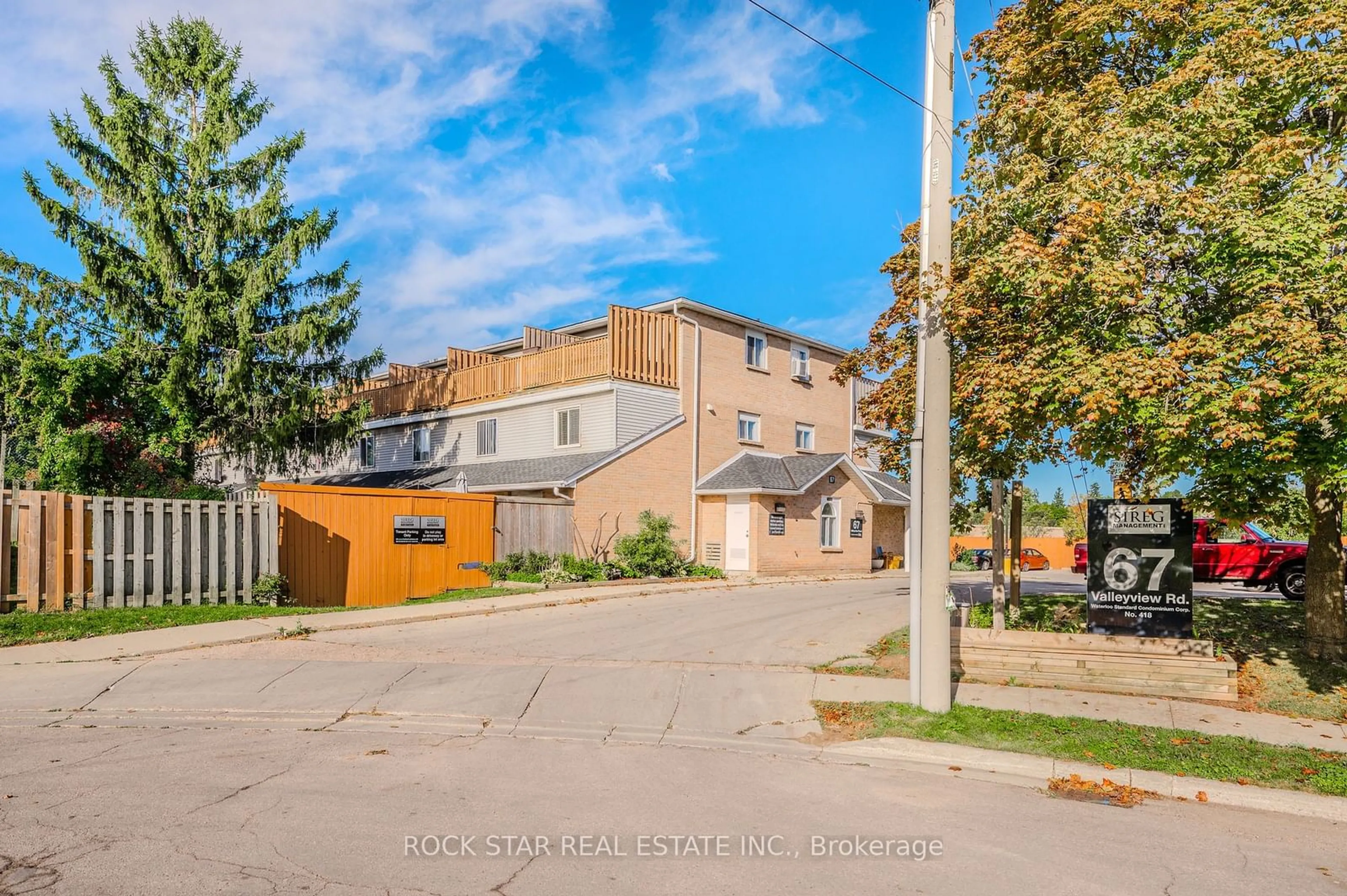 A pic from exterior of the house or condo, the street view for 67 Valleyview Rd #15, Kitchener Ontario N2E 3J1