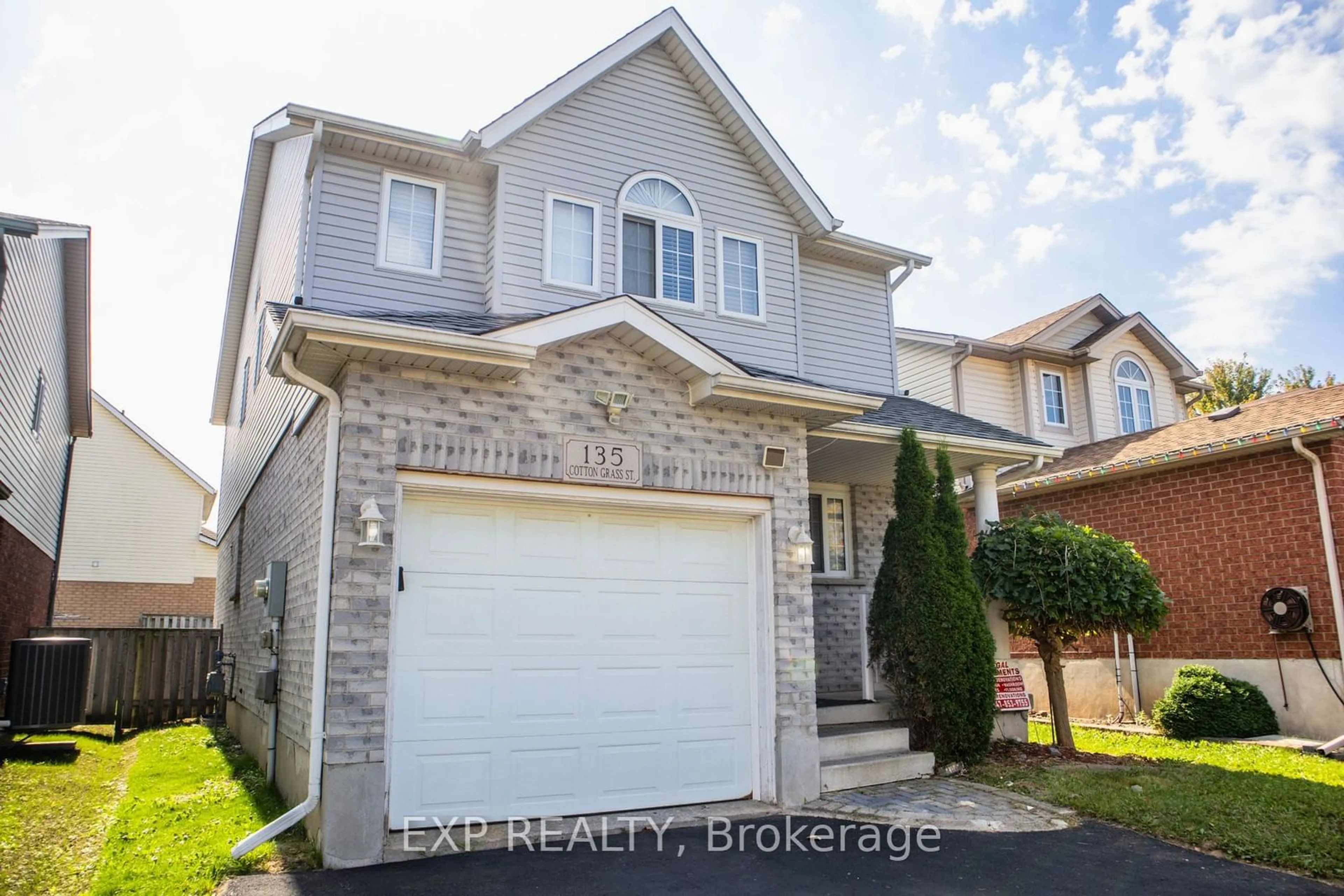 Frontside or backside of a home for 135 Cotton Grass St, Kitchener Ontario N2E 3T5