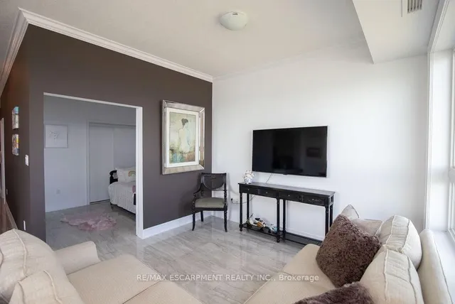 Additional property image - 101 Shoreview Pl Unit 608