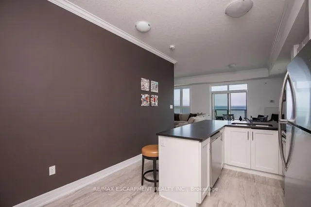 Additional property image - 101 Shoreview Pl Unit 608