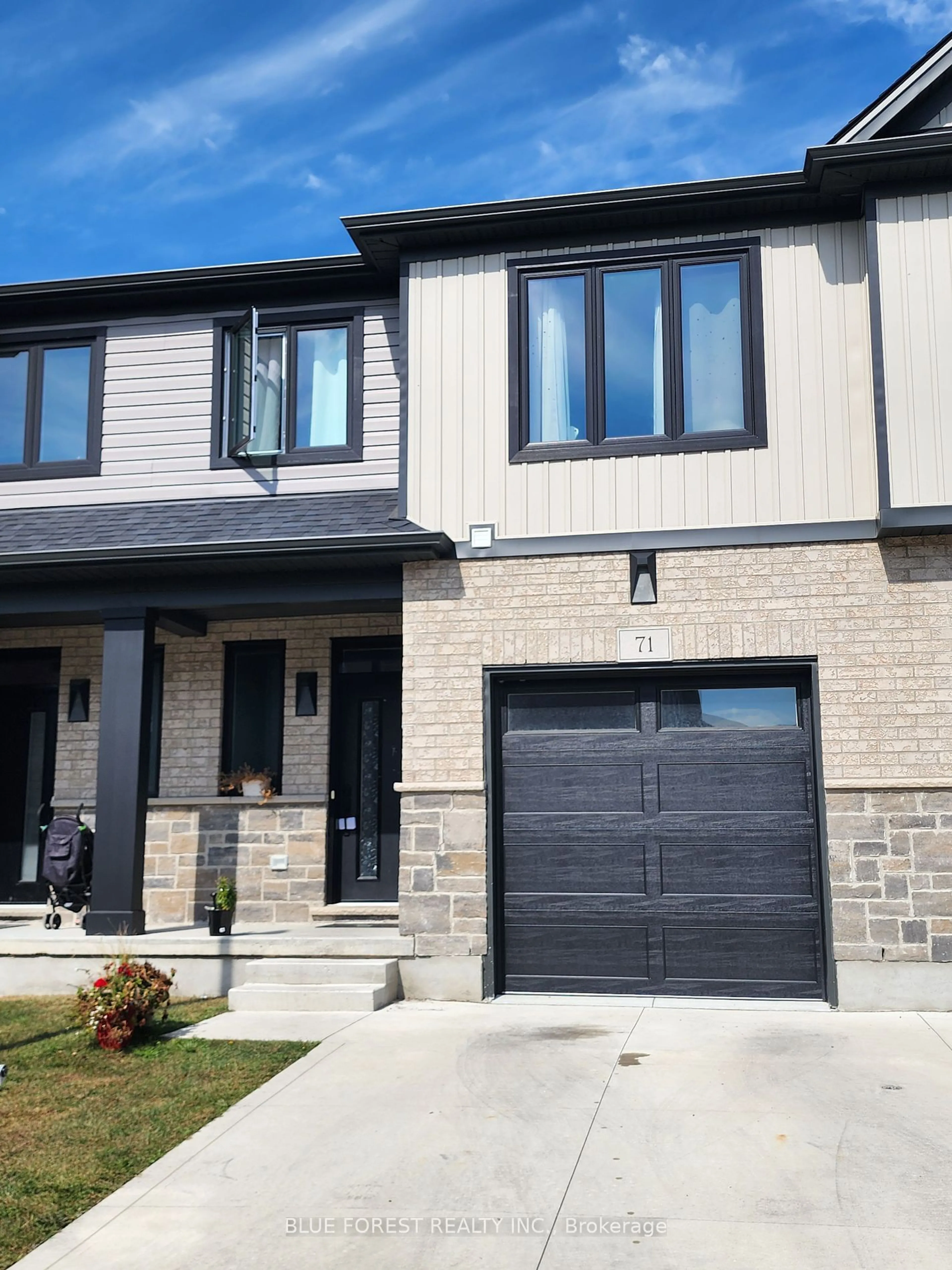 Home with brick exterior material for 601 Lions Park Dr #71, Strathroy-Caradoc Ontario N0L 1W0