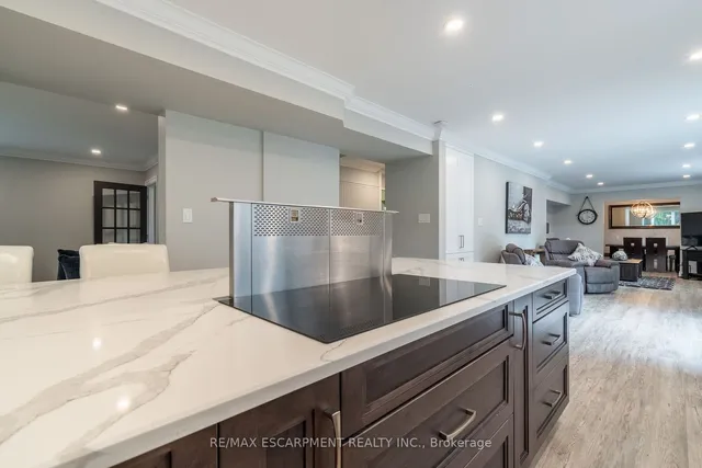 Additional property image - 16 Noble Kirk Dr