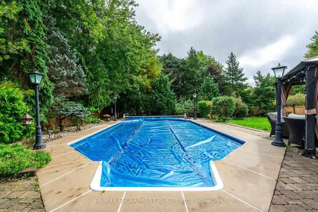 Additional property image - 16 Noble Kirk Dr