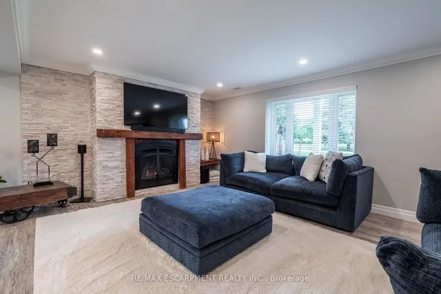 Additional property image - 16 Noble Kirk Dr