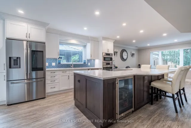 Additional property image - 16 Noble Kirk Dr