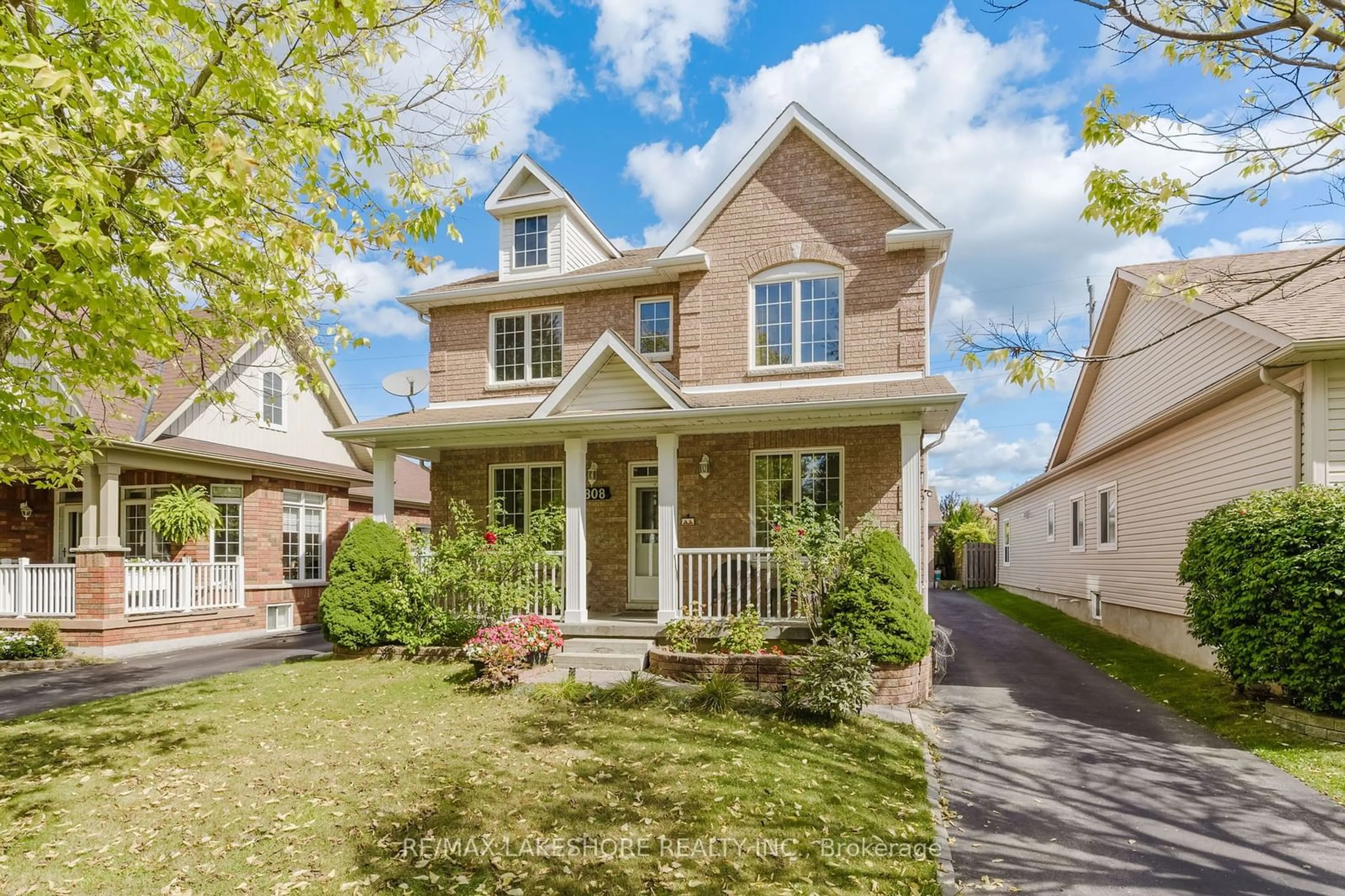 Frontside or backside of a home, cottage for 808 Prince Of Wales Dr, Cobourg Ontario K9A 5X8