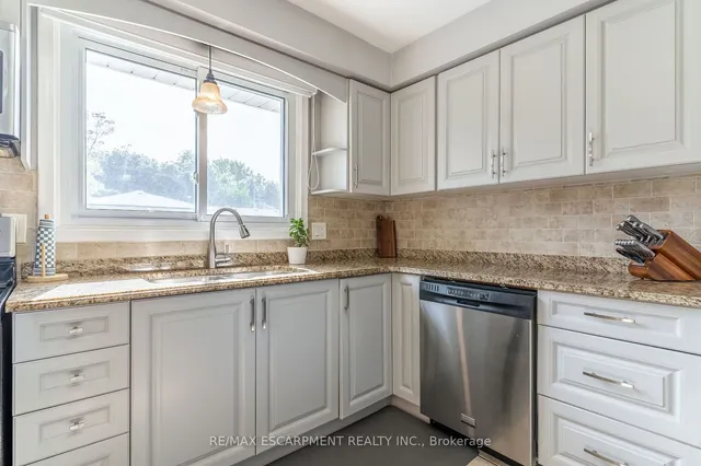 Additional property image - 59 REGENT Ave
