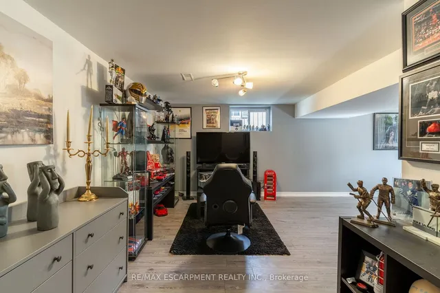 Additional property image - 59 REGENT Ave