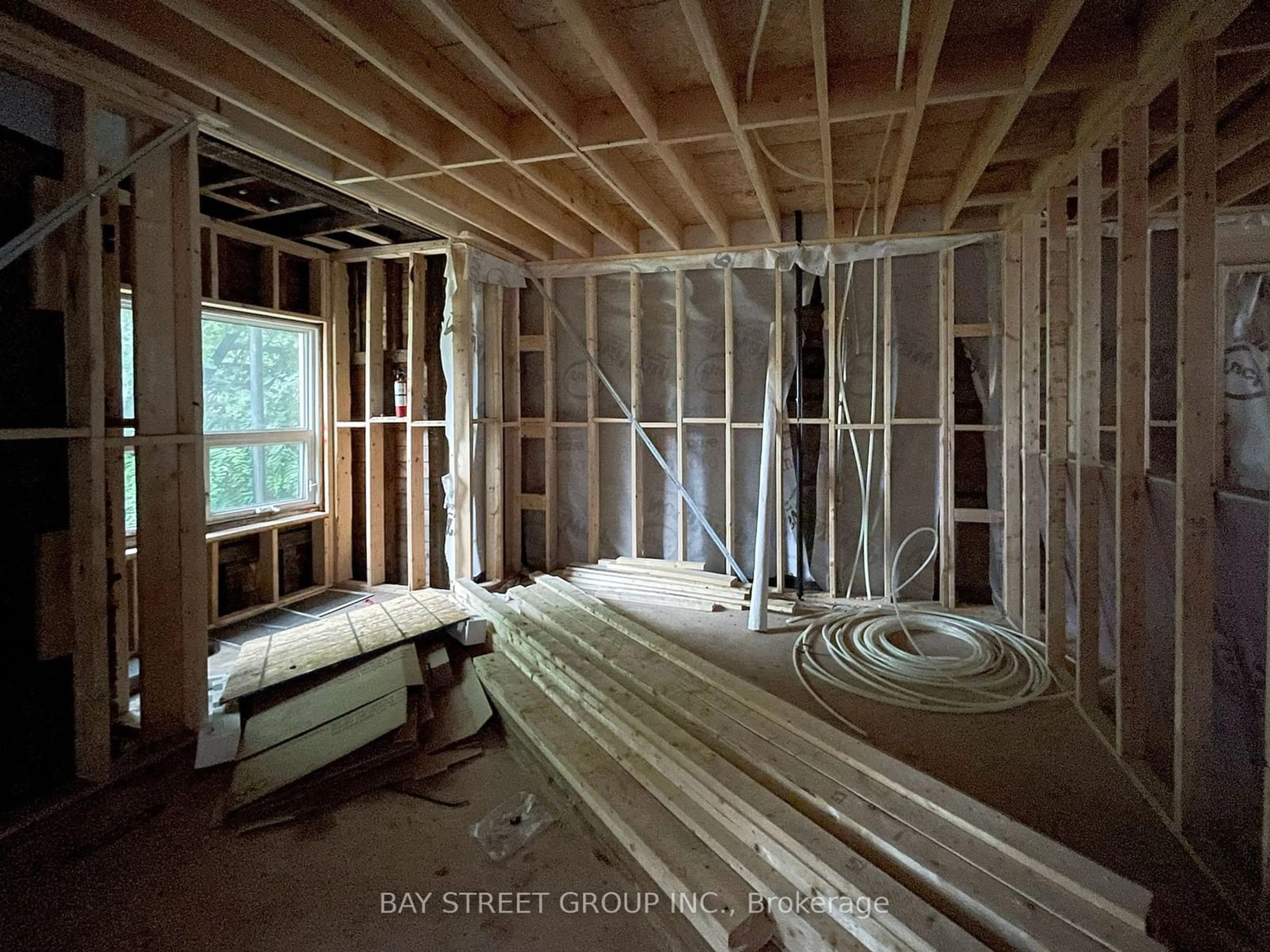 A pic of a room, wood floors for 22 Grant Ave, Hamilton Ontario L8N 2X5