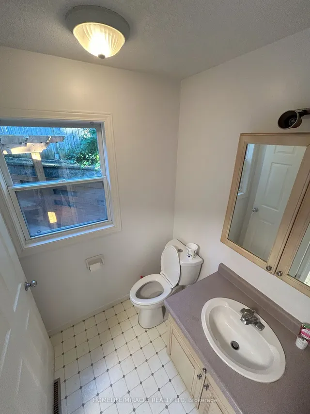 Additional property image - 11 Shanley St