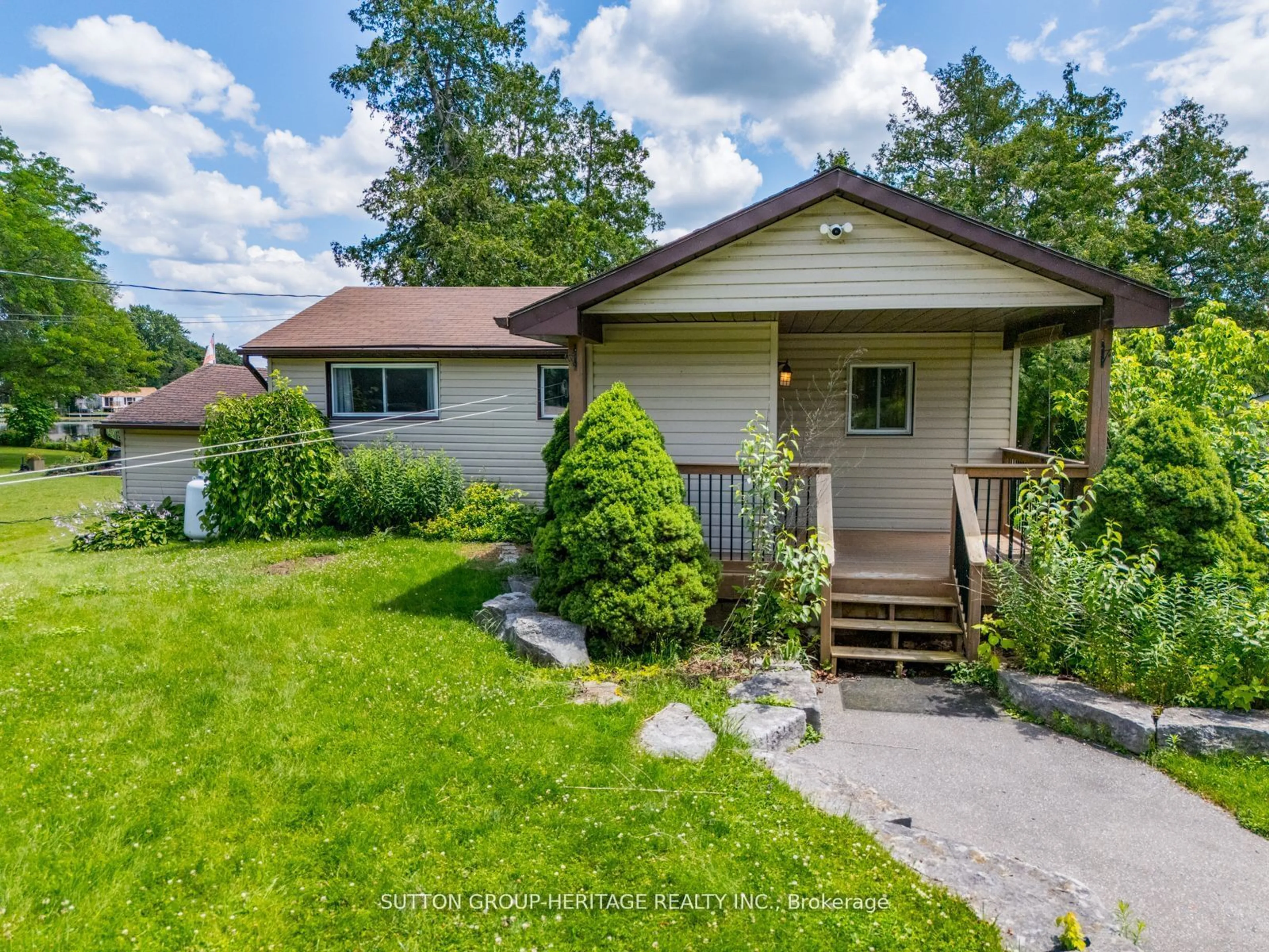 Frontside or backside of a home, cottage for 30 Jones Ave, Kawartha Lakes Ontario K0M 1G0