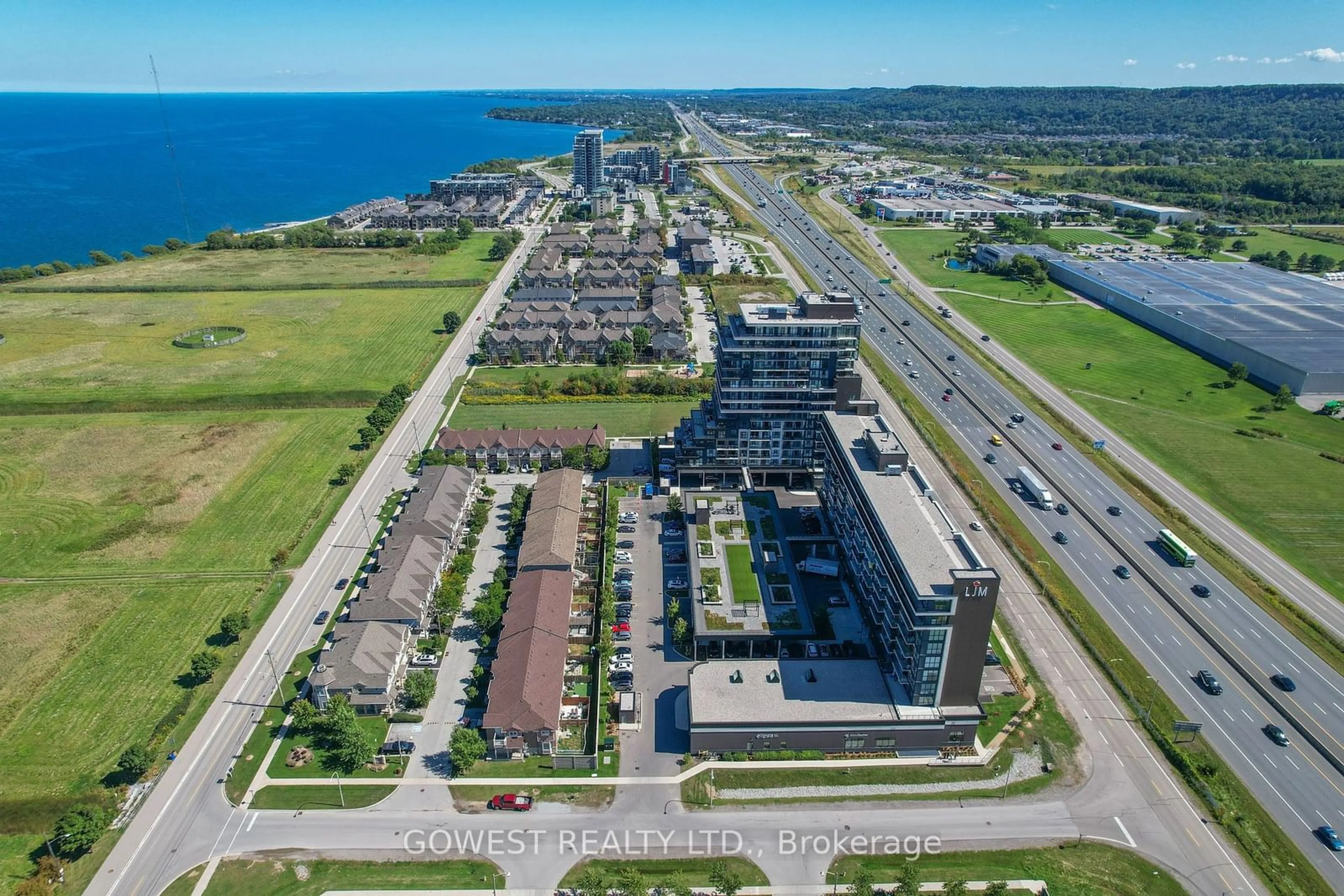 A pic from exterior of the house or condo, the street view for 550 North Service Rd #705, Grimsby Ontario L3M 0H9