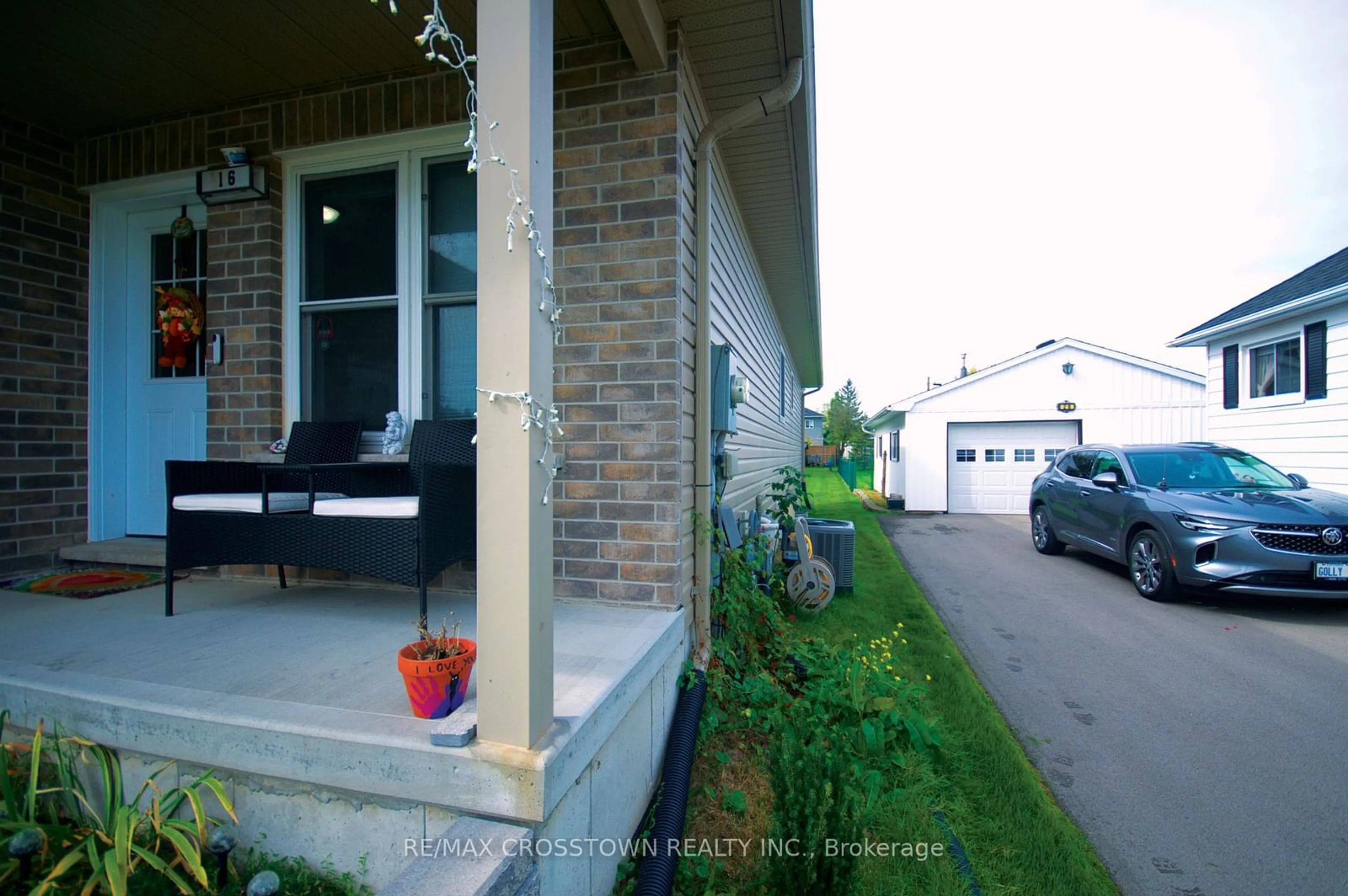 Patio, the street view for 16 Ingersoll St, St. Marys Ontario N4X 1C8