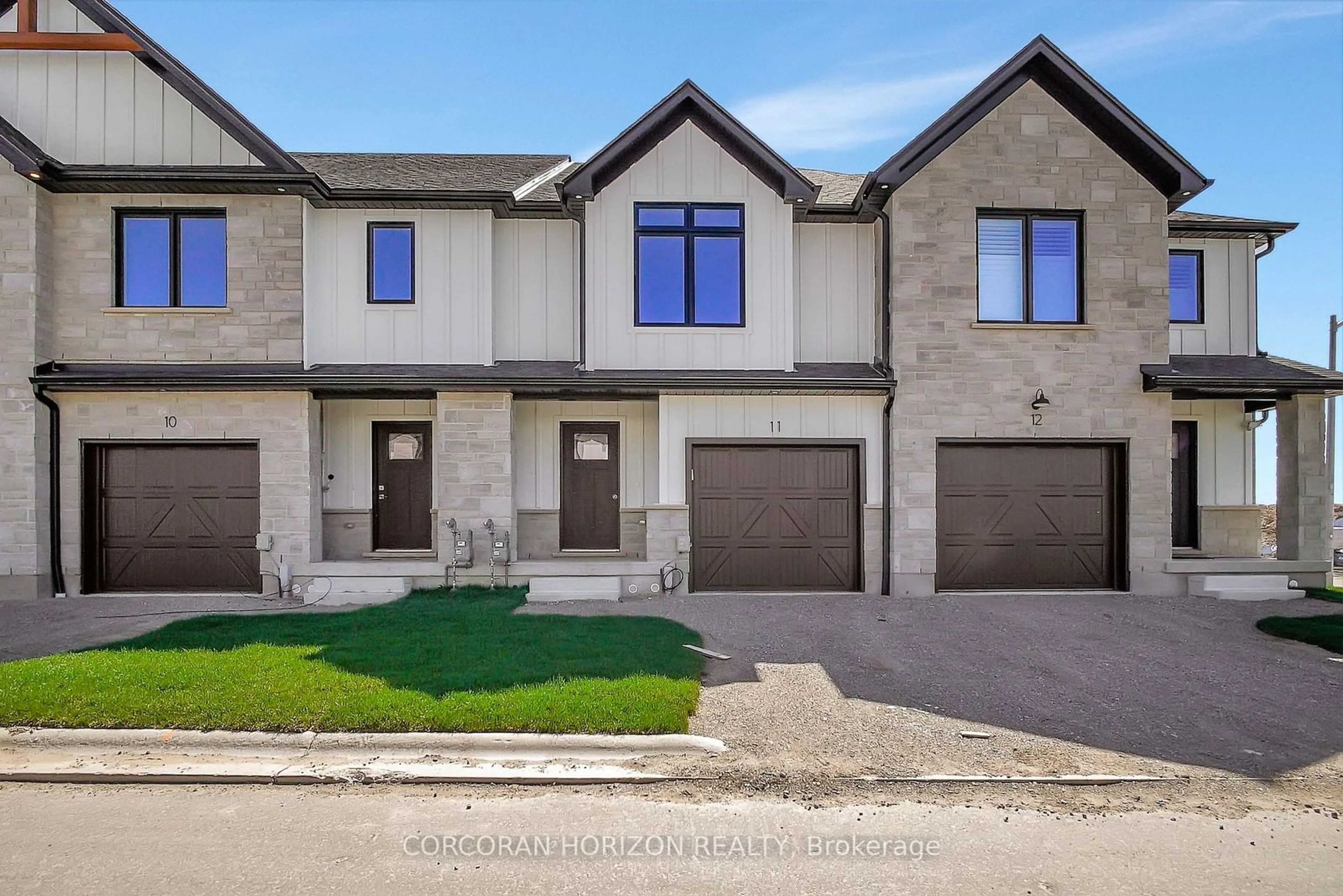 Frontside or backside of a home, the street view for 40 Bastien St #11, Cambridge Ontario N1R 5S2