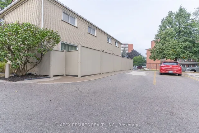 Additional property image - 23 Woodman Dr Unit 3