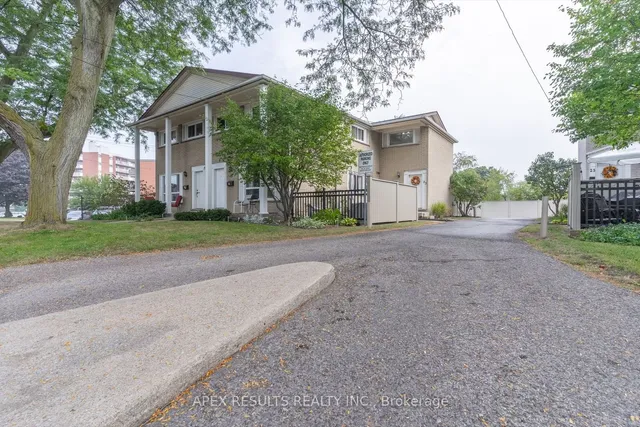 Additional property image - 23 Woodman Dr Unit 3