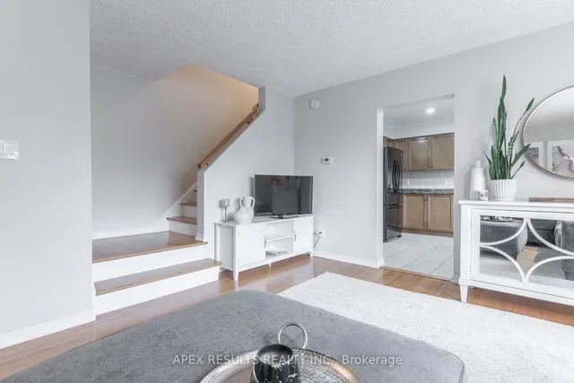 Additional property image - 23 Woodman Dr Unit 3