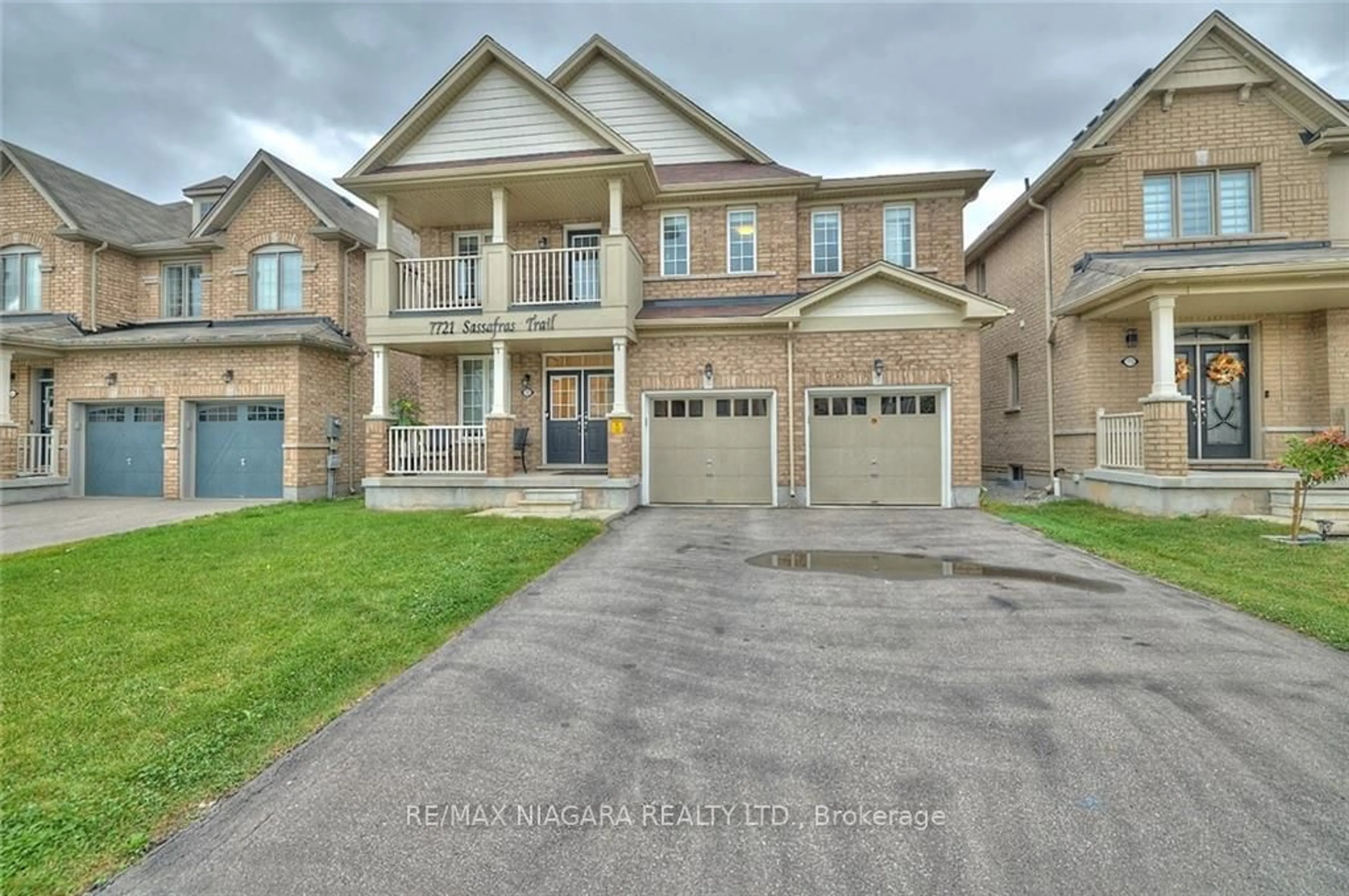 Frontside or backside of a home, the street view for 7721 Sassafras Tr, Niagara Falls Ontario L2H 0N5