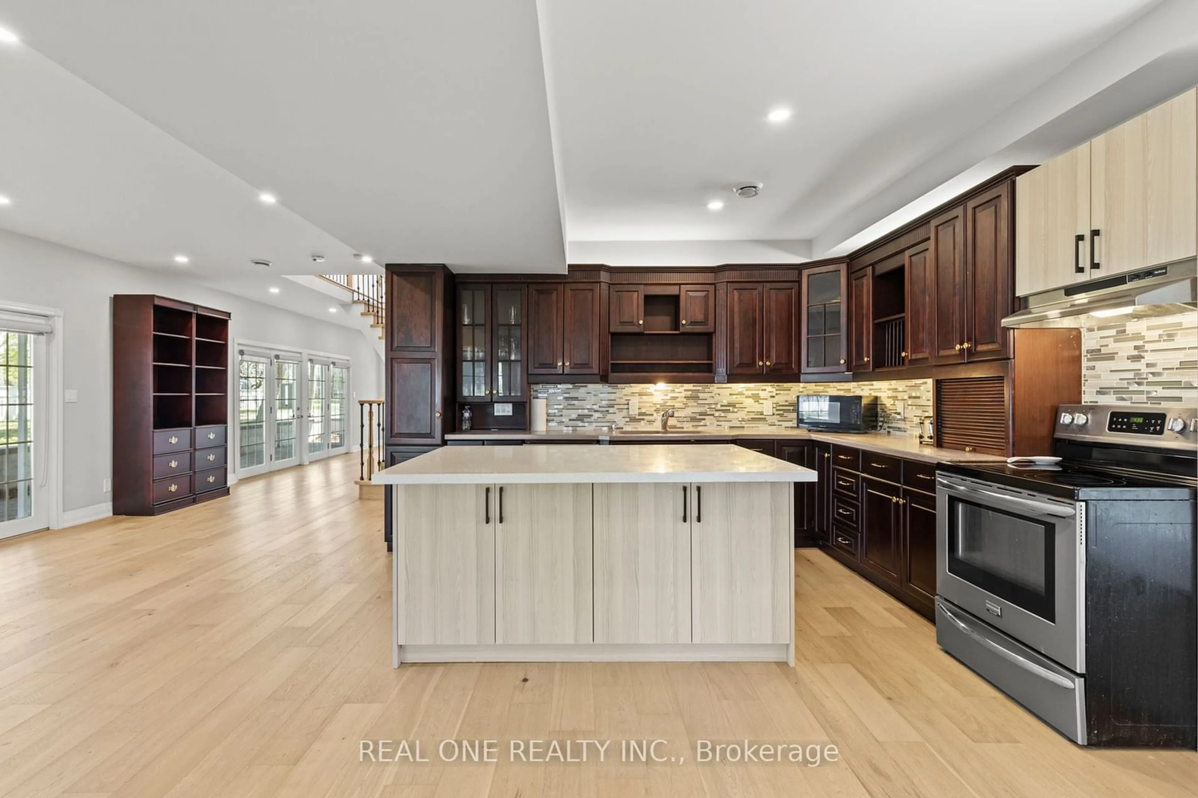 Open concept kitchen, unknown for 12 Firelane 13A Lane, Niagara-on-the-Lake Ontario L0S 1J0