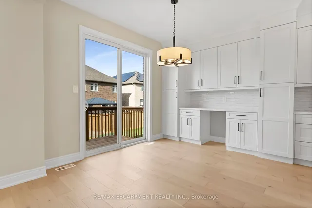 Additional property image - 33 Hampshire Pl