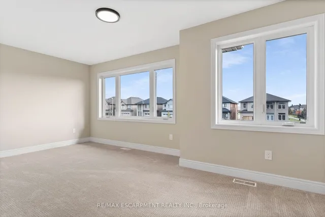 Additional property image - 33 Hampshire Pl