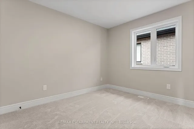 Additional property image - 33 Hampshire Pl