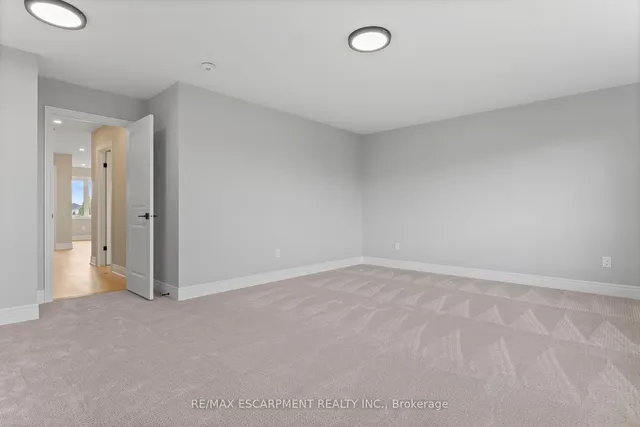 Additional property image - 33 Hampshire Pl