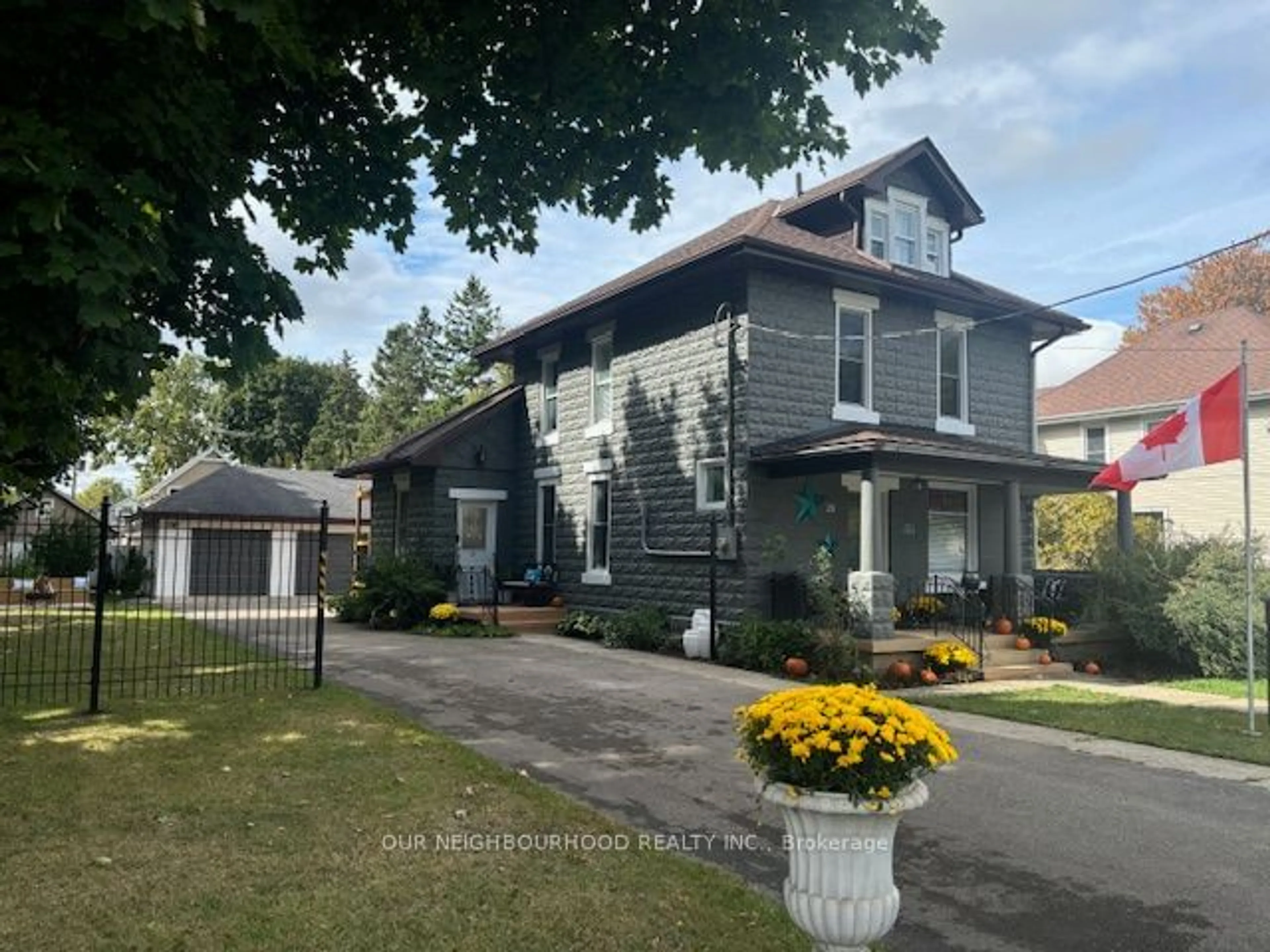 Frontside or backside of a home, cottage for 28 Ramey Ave, Port Colborne Ontario L3K 2L3