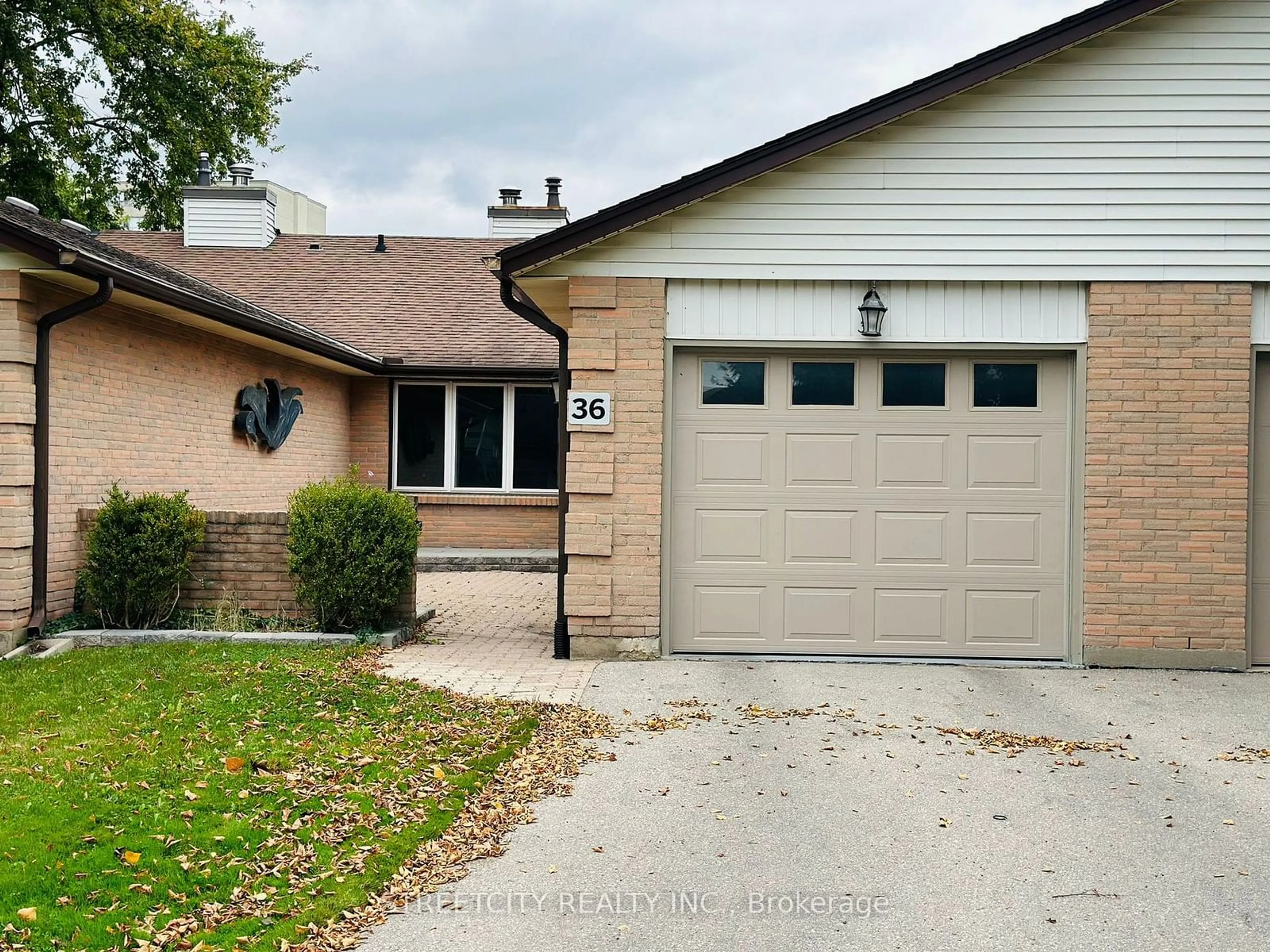 Frontside or backside of a home for 60 FIDDLERS GREEN Rd #36, London Ontario N6H 4S7