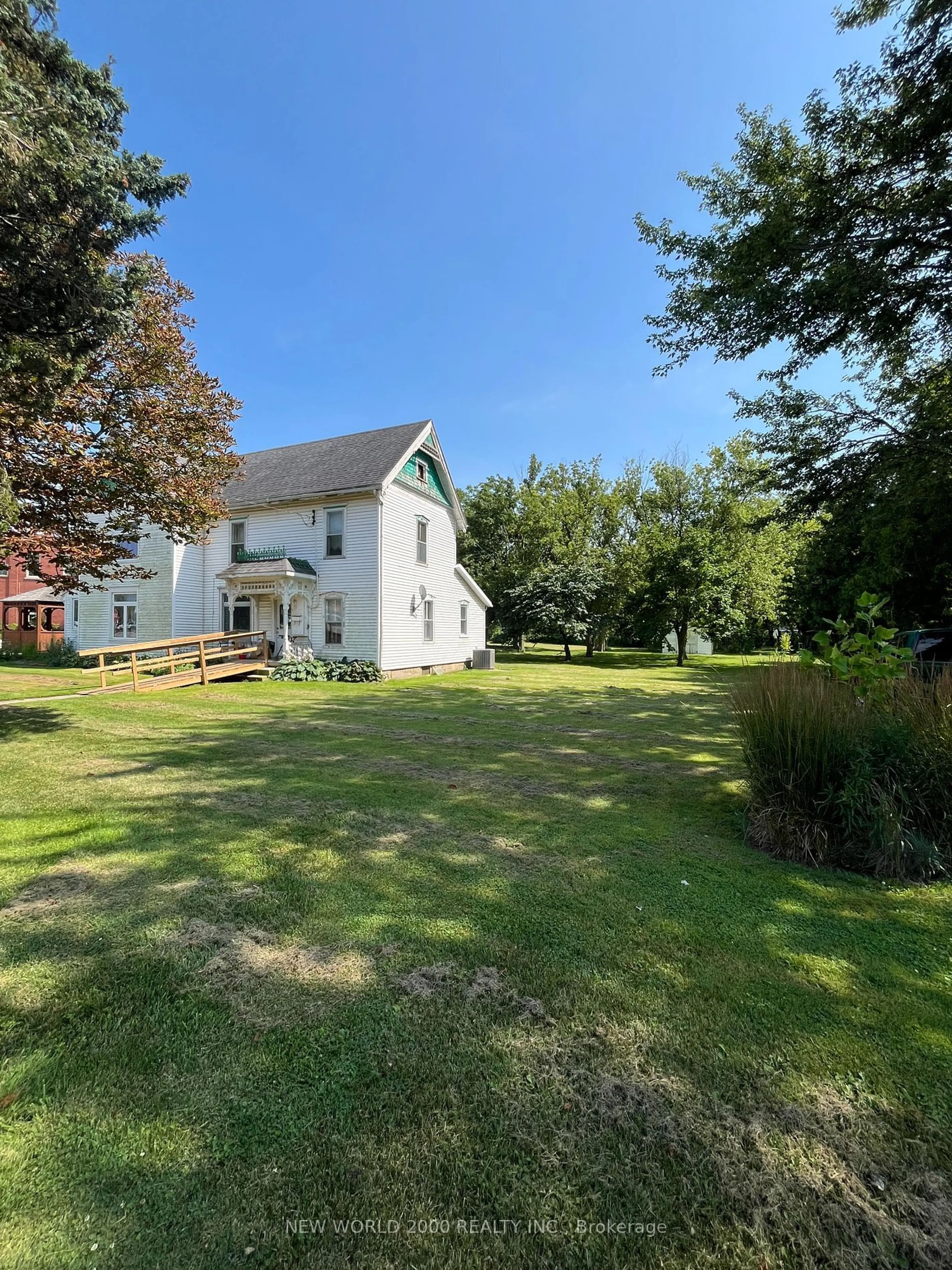 Frontside or backside of a home, the fenced backyard for 9 William St, Chatham-Kent Ontario N0P 1W0